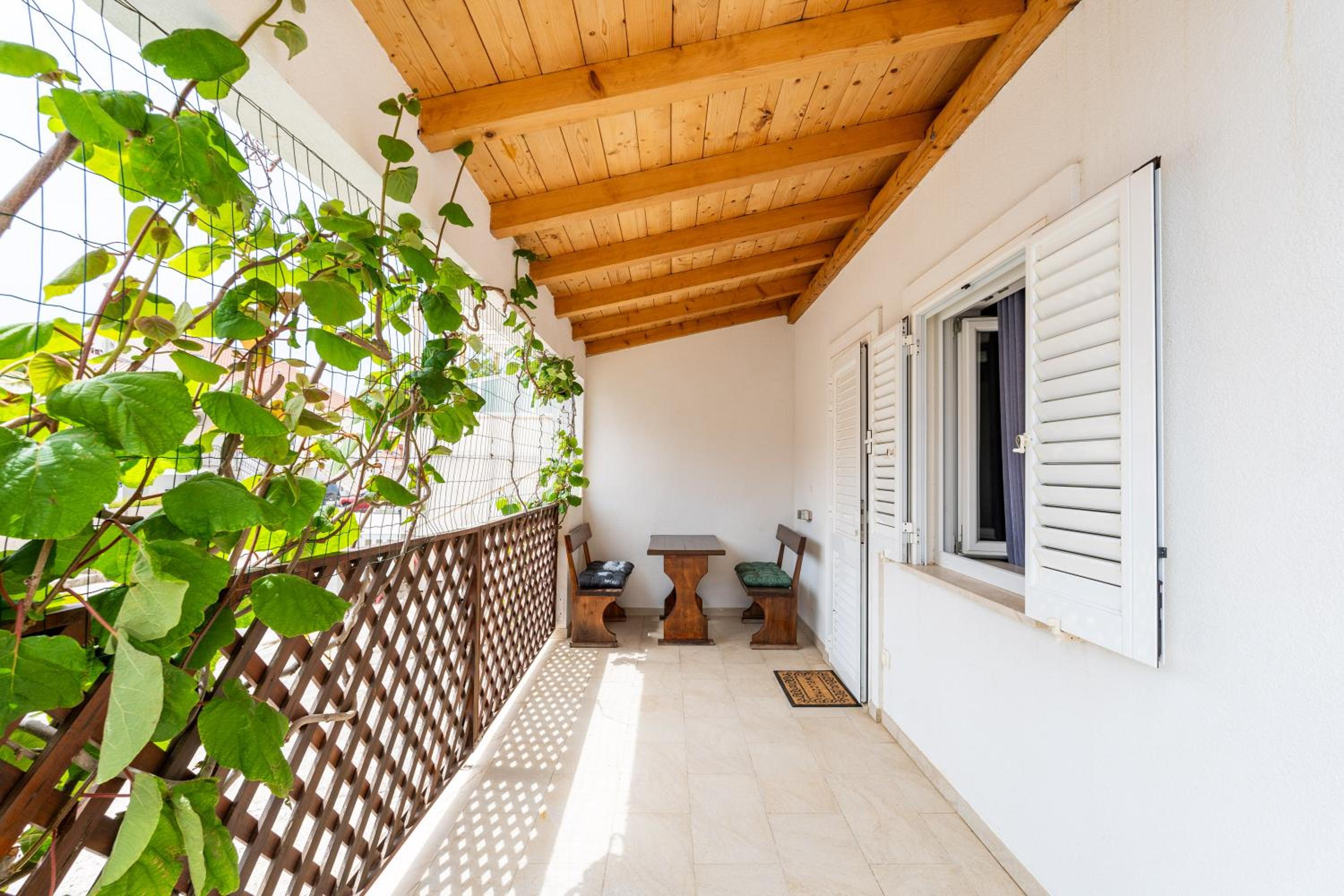 Feather Studio Apartment - FREE PRIVATE PARKING - SELF CHECK-IN