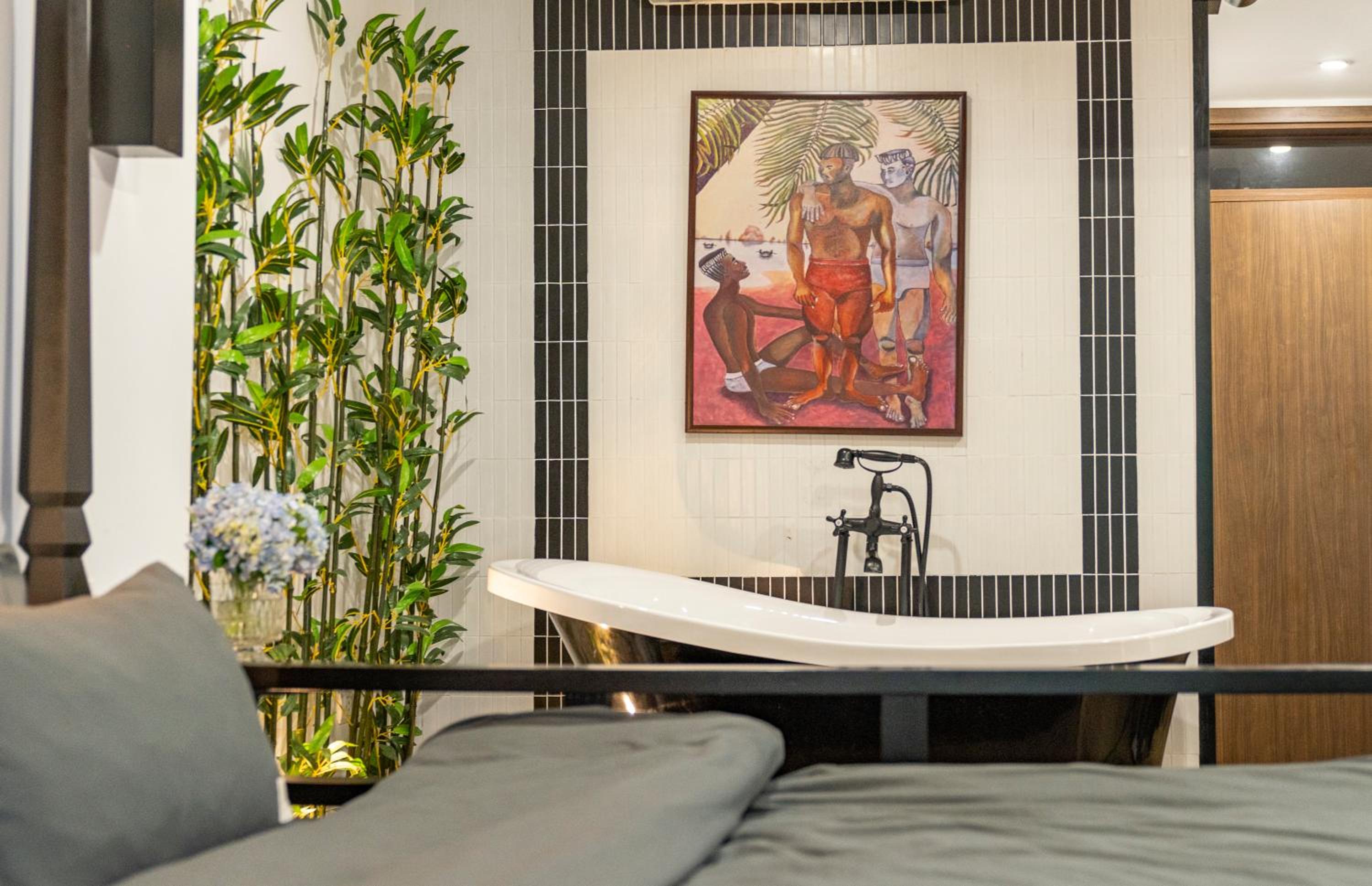 Le's home boutique homestay in the center Hanoi Old quarter
