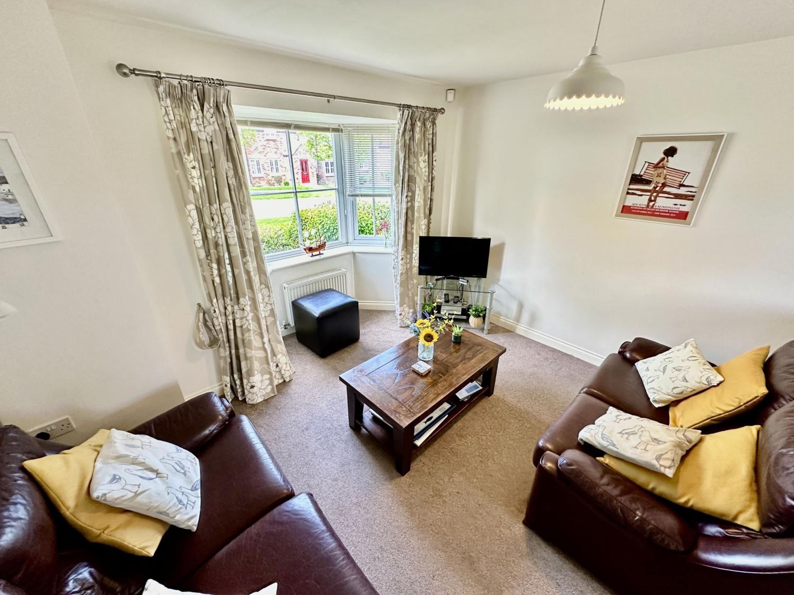Snowdrop Cottage - Part of the The Bay Filey Holiday Village with pool, gym and direct beach access, pub, restaurant, tennis and meadows walks