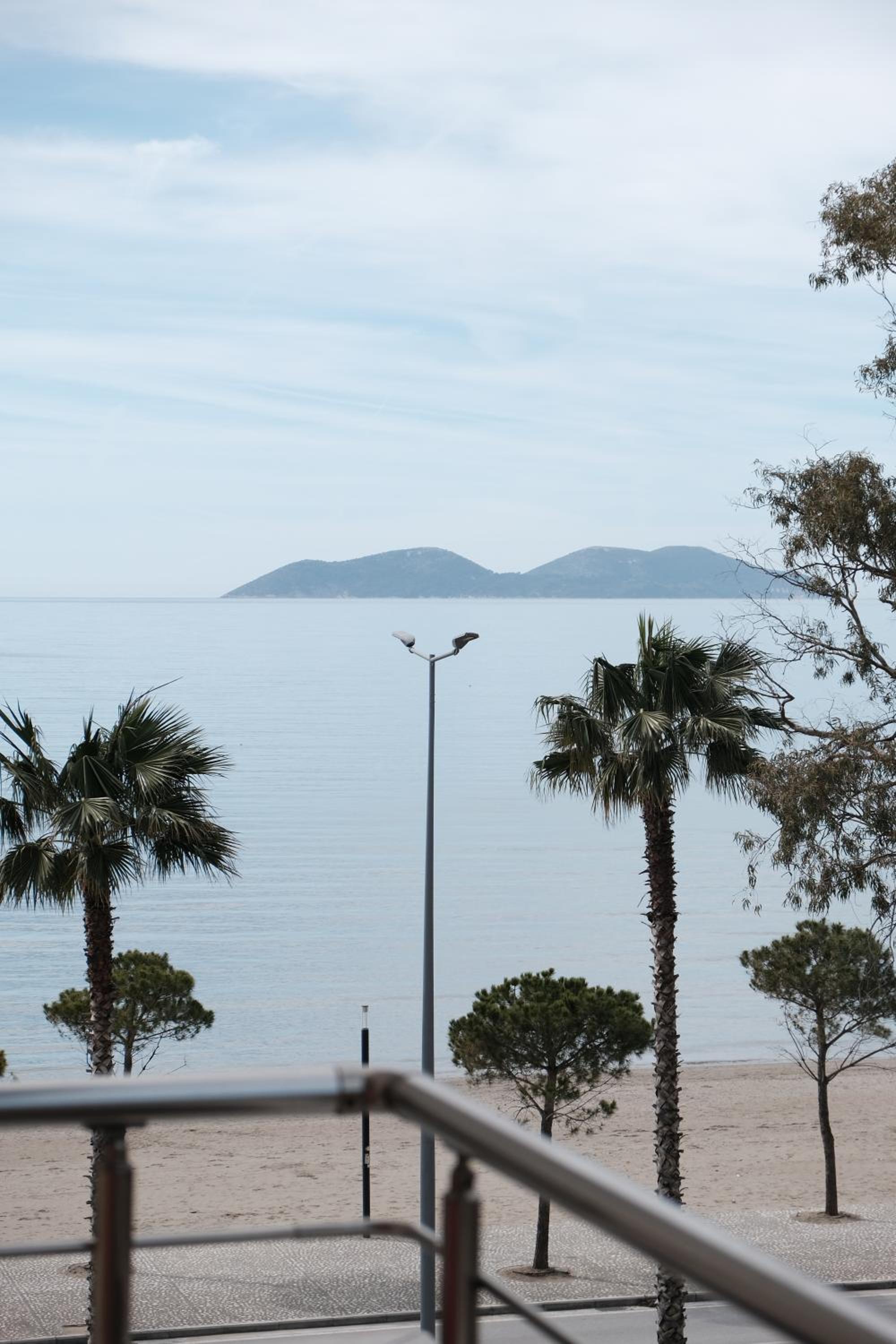 Lungomare Studio 5 by Vlora Office