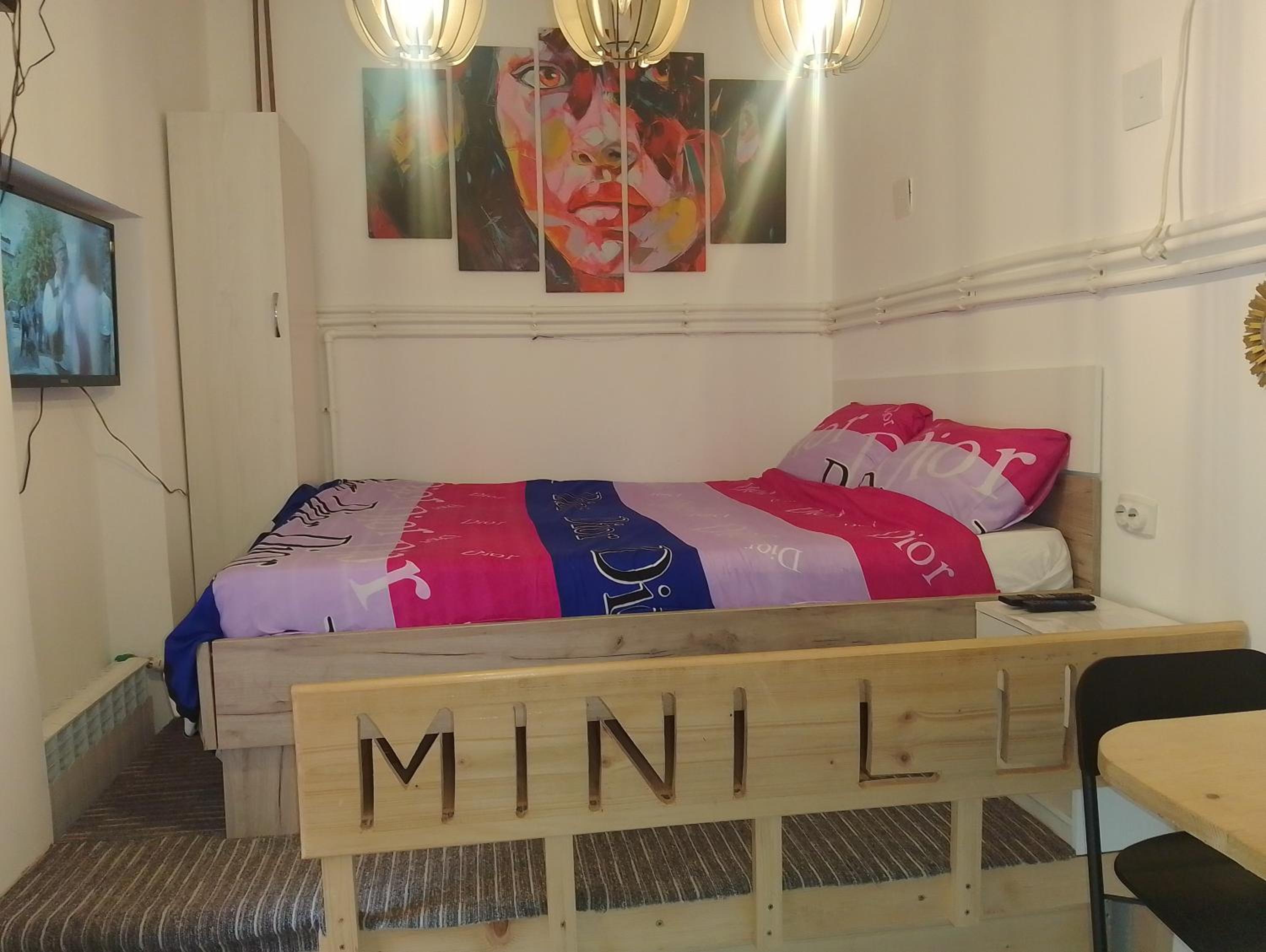 Studio Mini Lux view 4