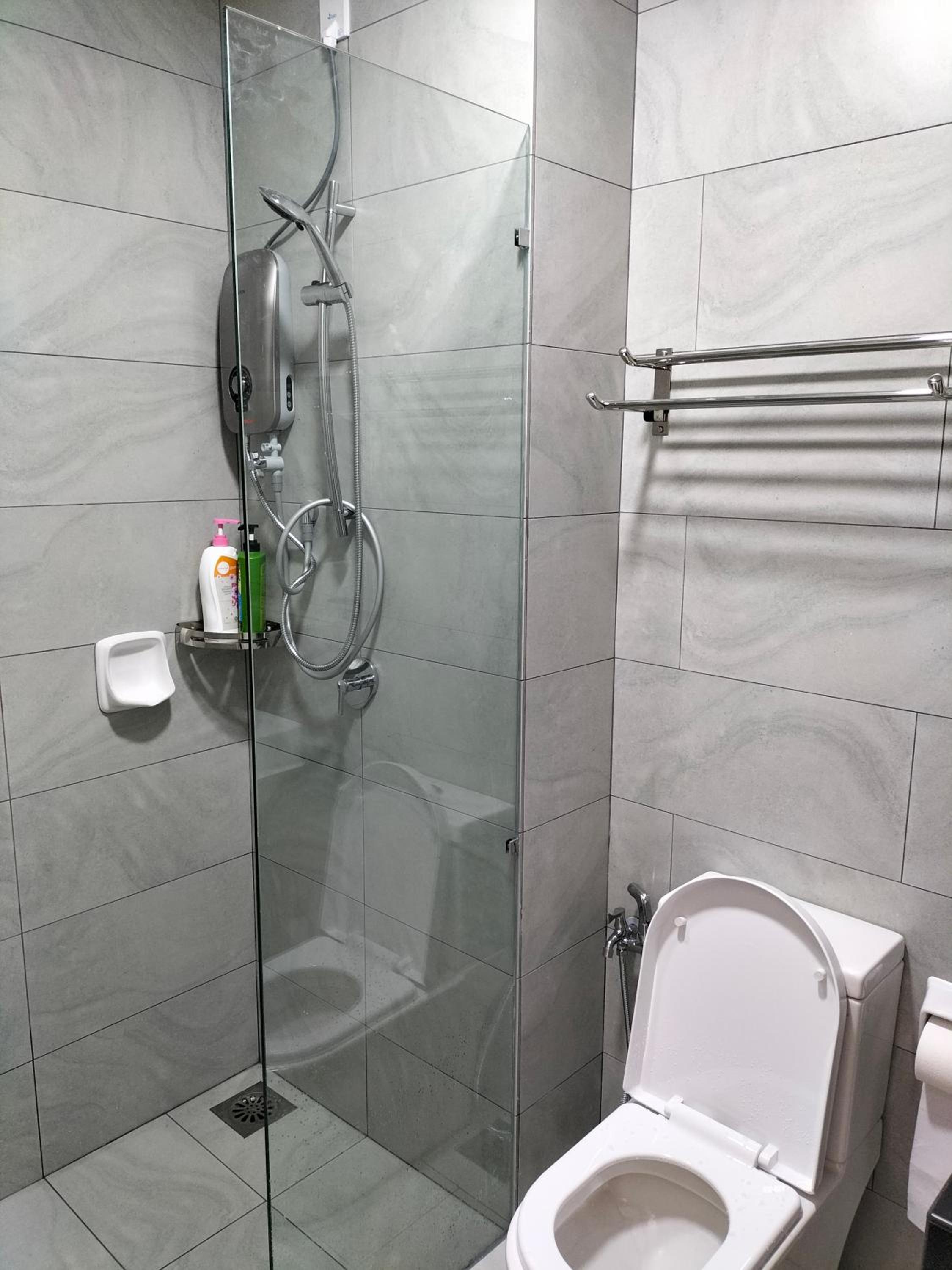 Sky Tree Serviced Apartment at Bukit Indah With Netflix