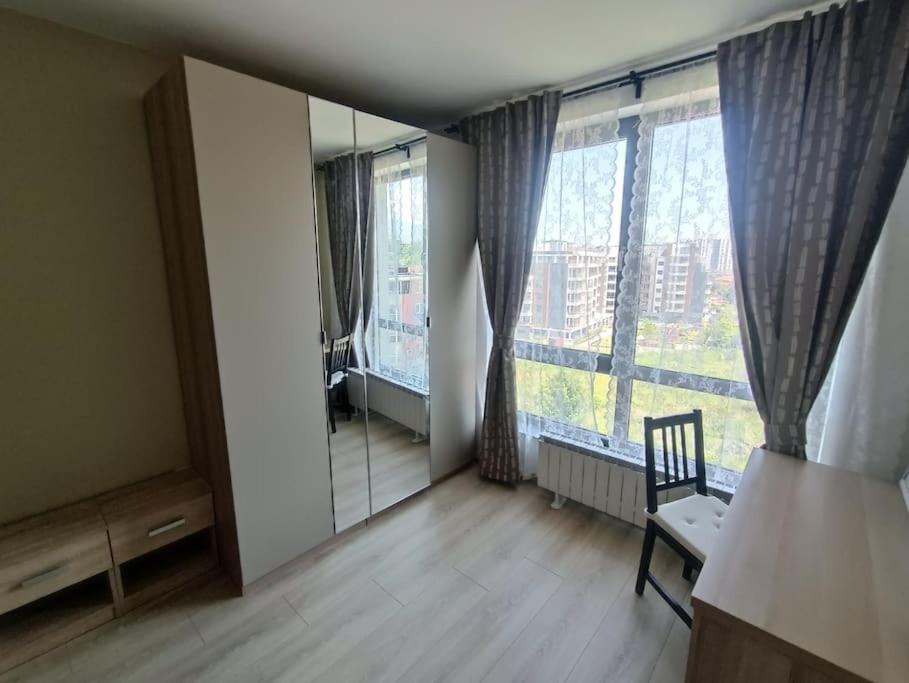 Italian Style: 3-Room Apartment Gem