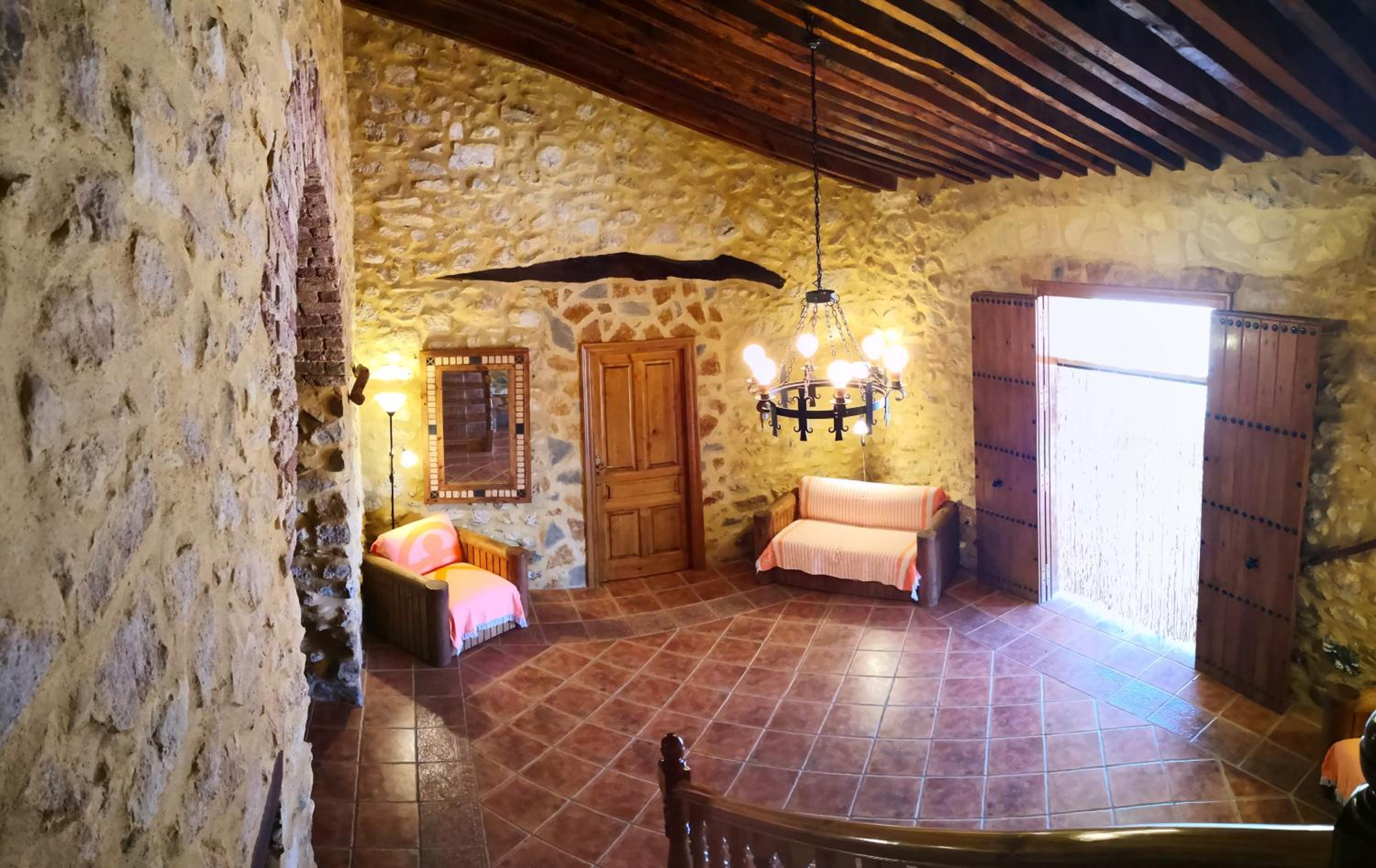 CASTILLO De PIEDRA