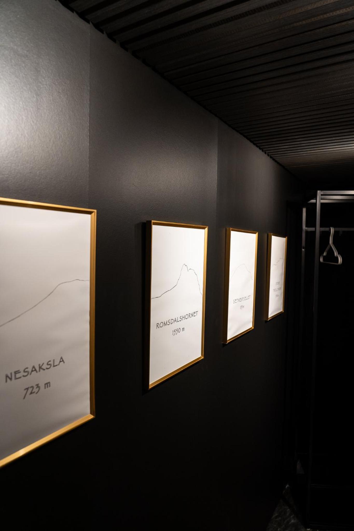 ÅNDALSNES UNDERGROUND flat