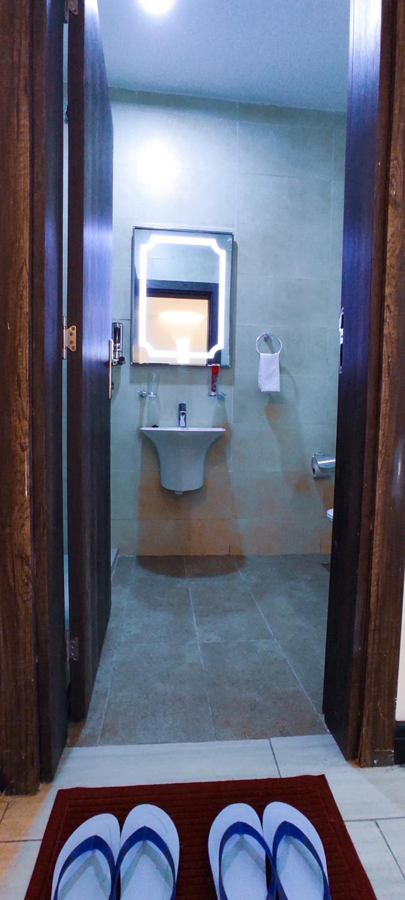 Africana Orchid - Swimming Pool, Gym, Parking, Children playground view 3
