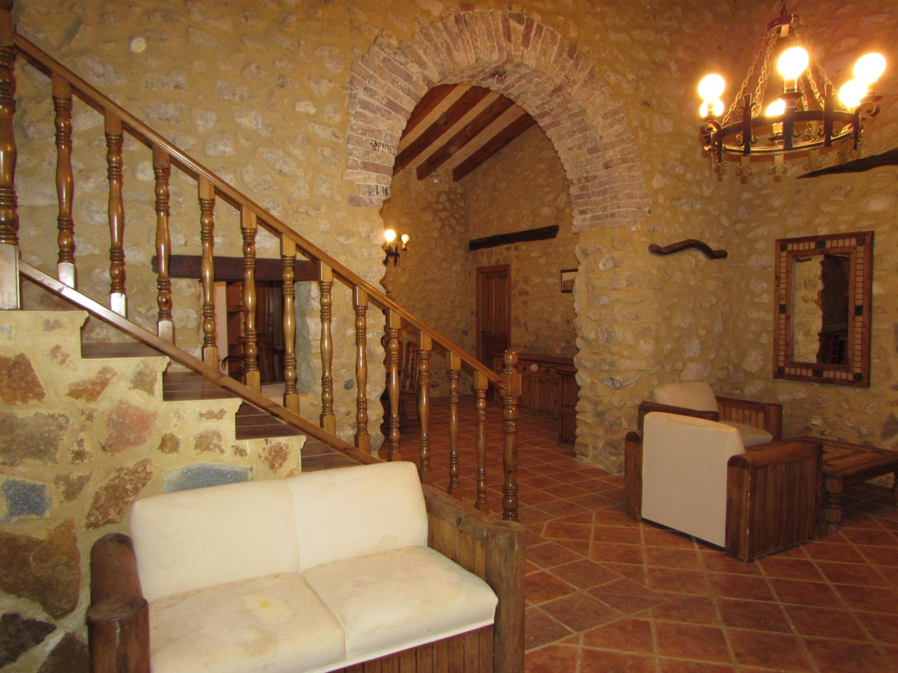 CASTILLO De PIEDRA