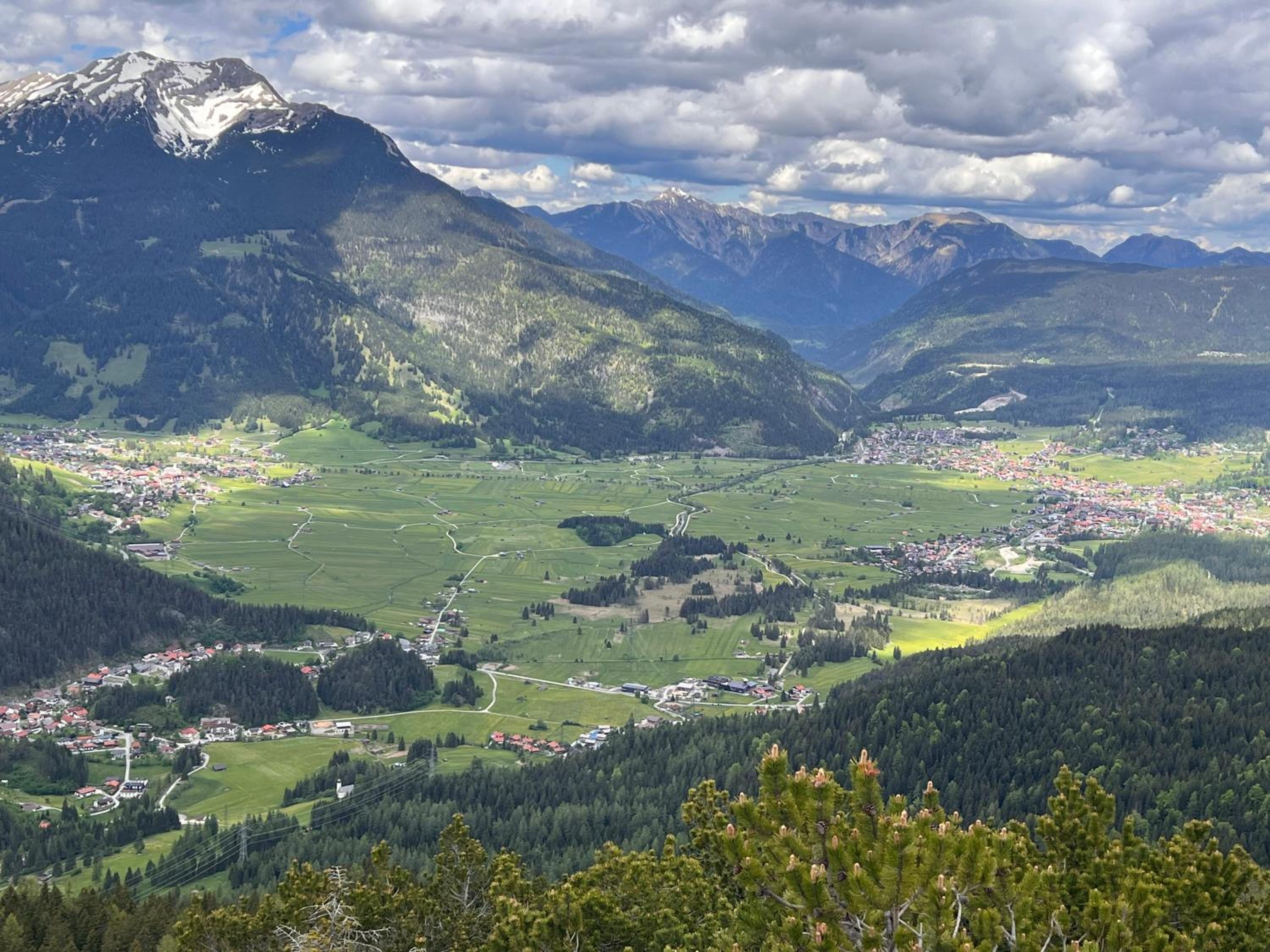Alpinum Hostel Biberwier - Günstige Privatzimmer in der Zugspitz Arena