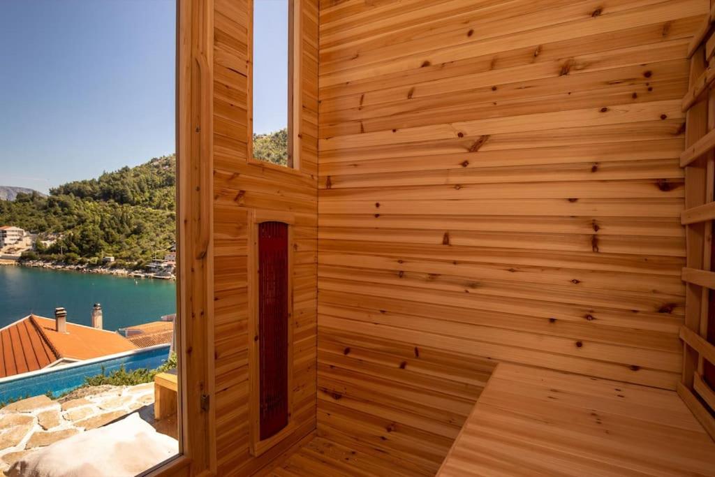 villa Nella view 3