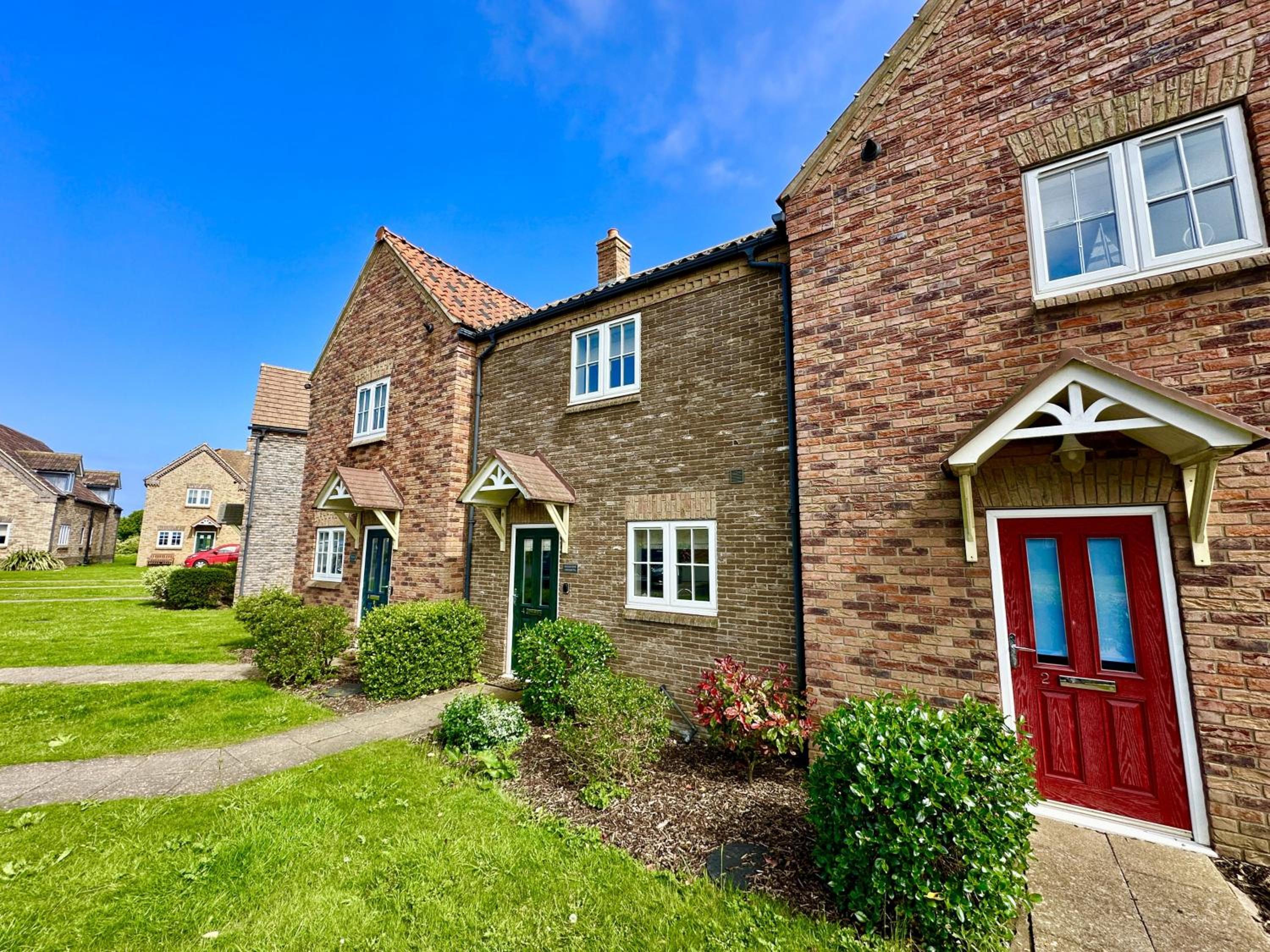 Ocean Cove - Part of the The Bay Filey Holiday Village with pool, gym and direct beach access, pub, restaurant, tennis and meadows walks