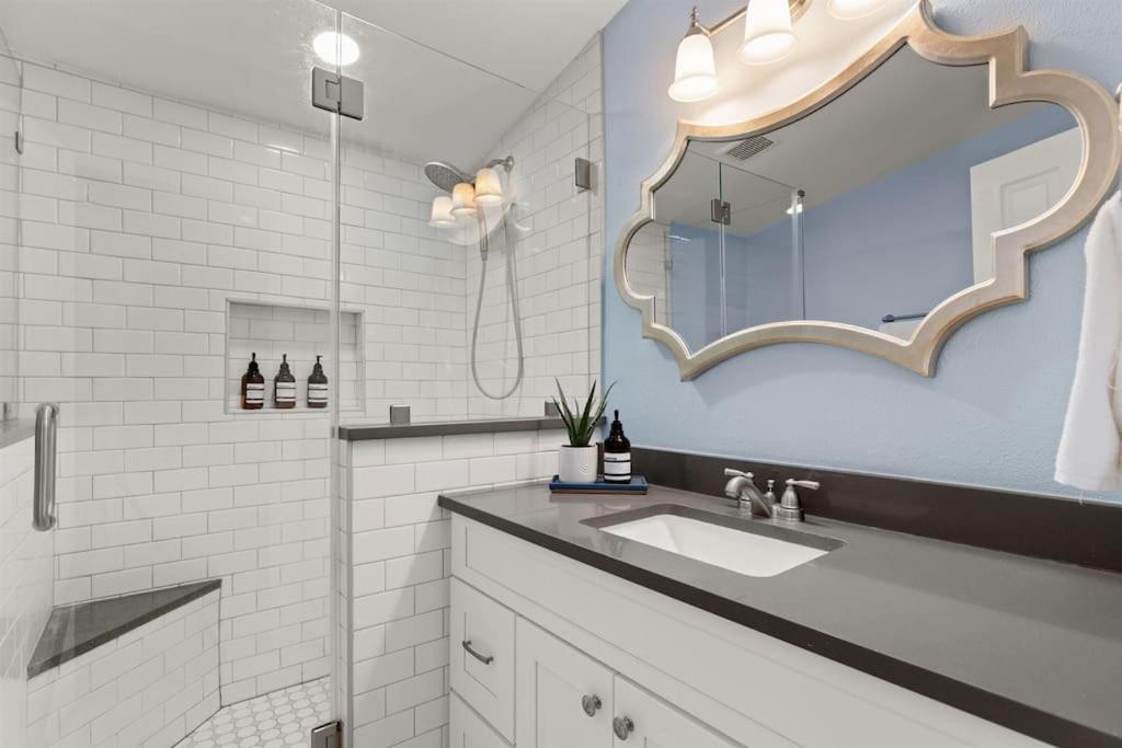 Gorgeous Home with Heated Pool In Downtown! view 4