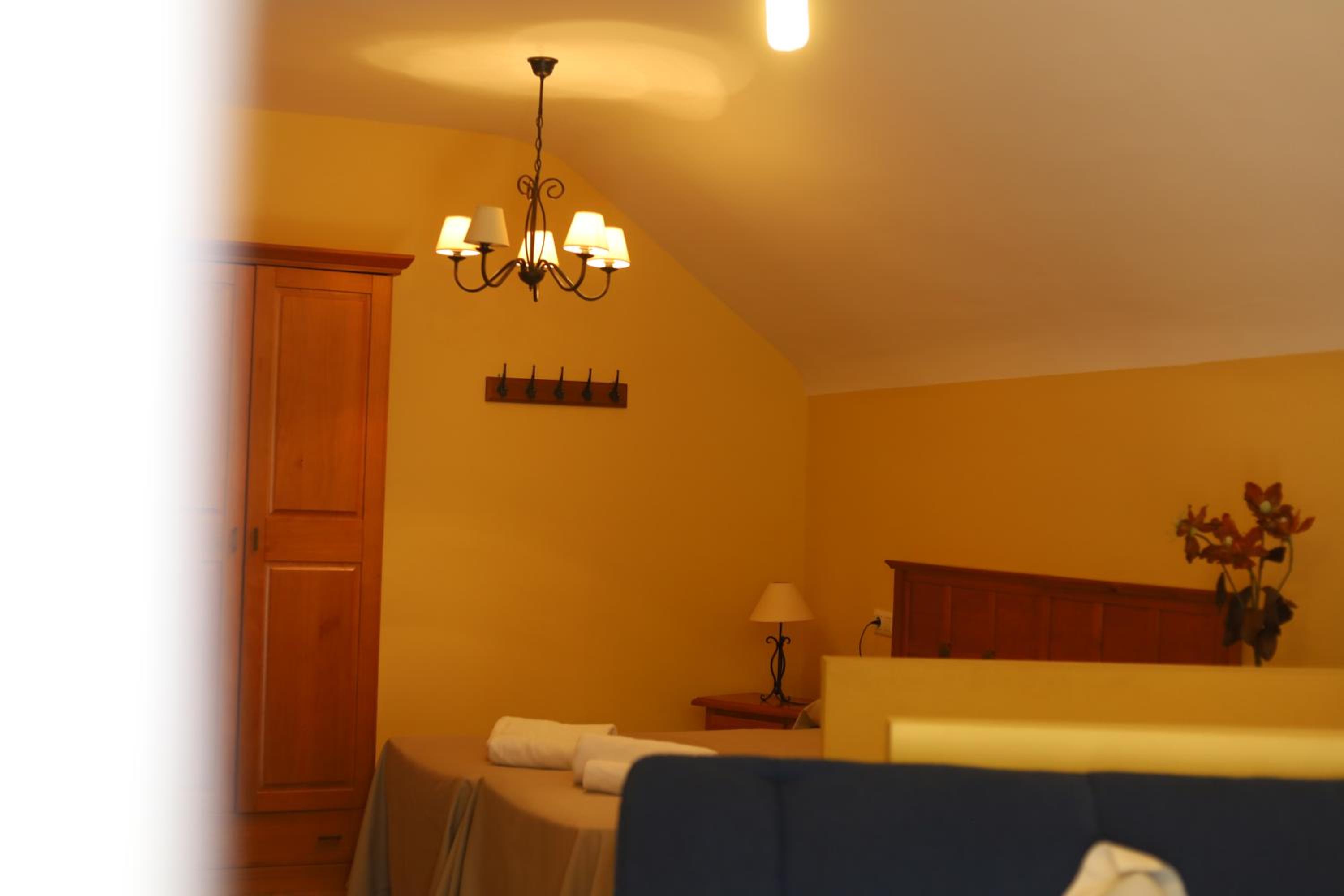 Hospedium DLJ Enjoy Cazorla apartamentos