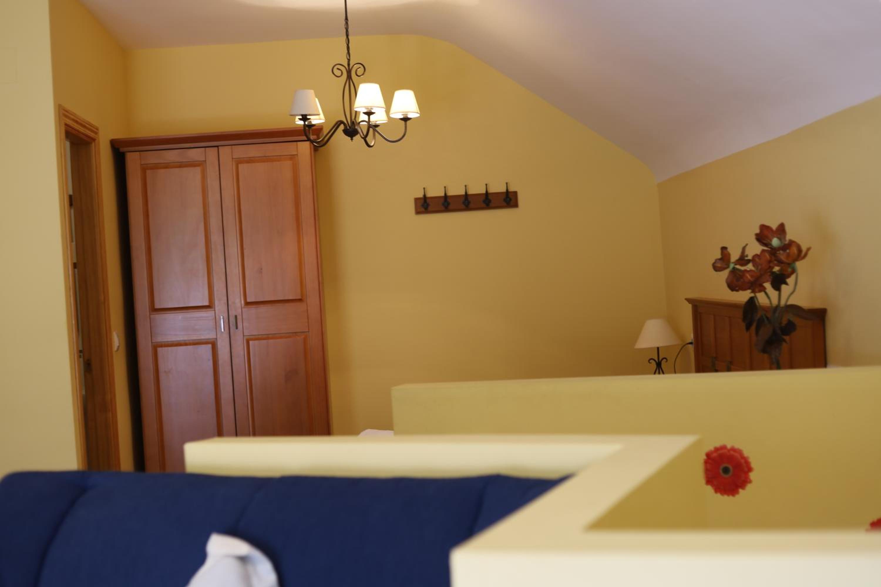 Hospedium DLJ Enjoy Cazorla apartamentos