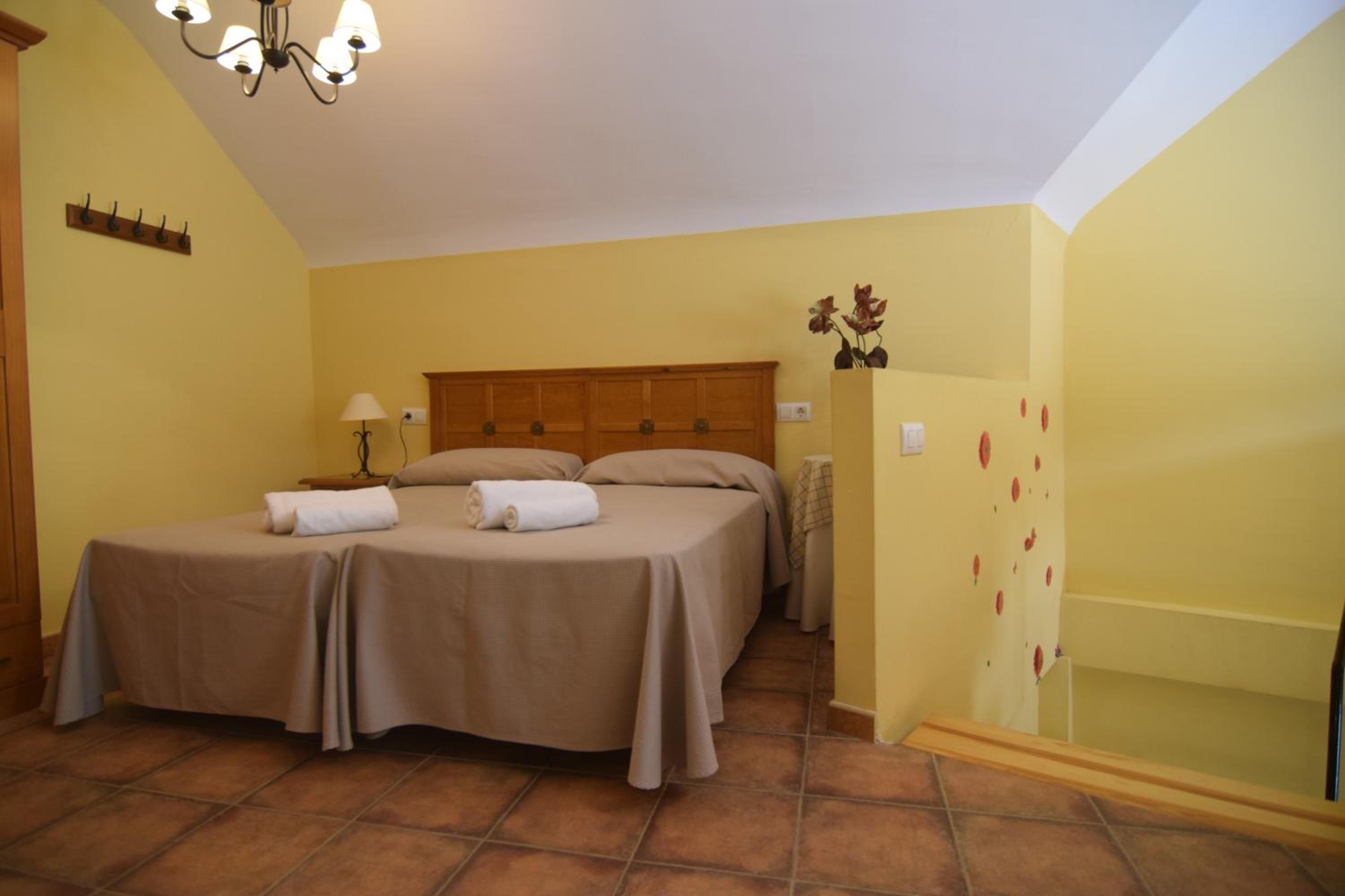 Hospedium DLJ Enjoy Cazorla apartamentos