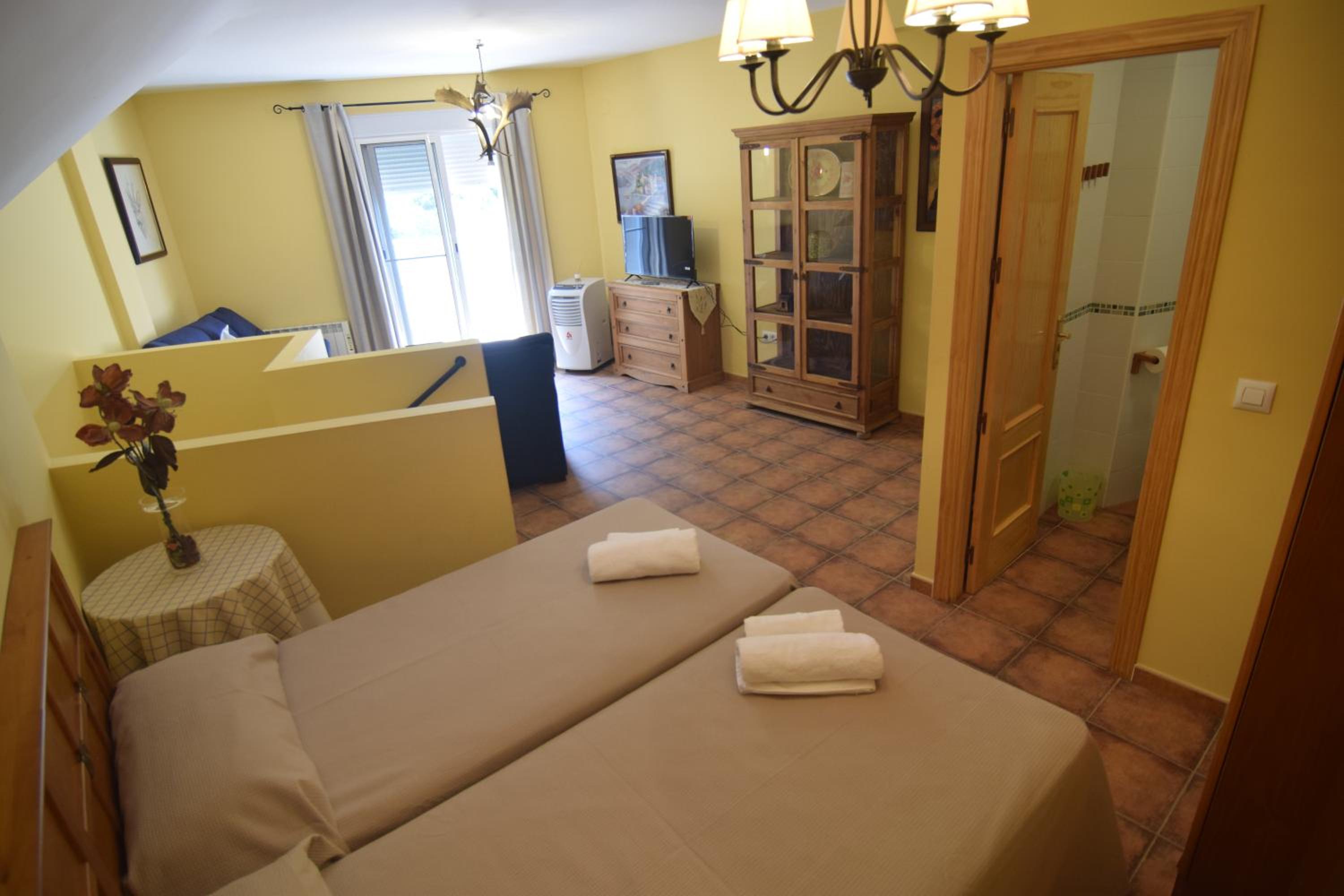 Hospedium DLJ Enjoy Cazorla apartamentos