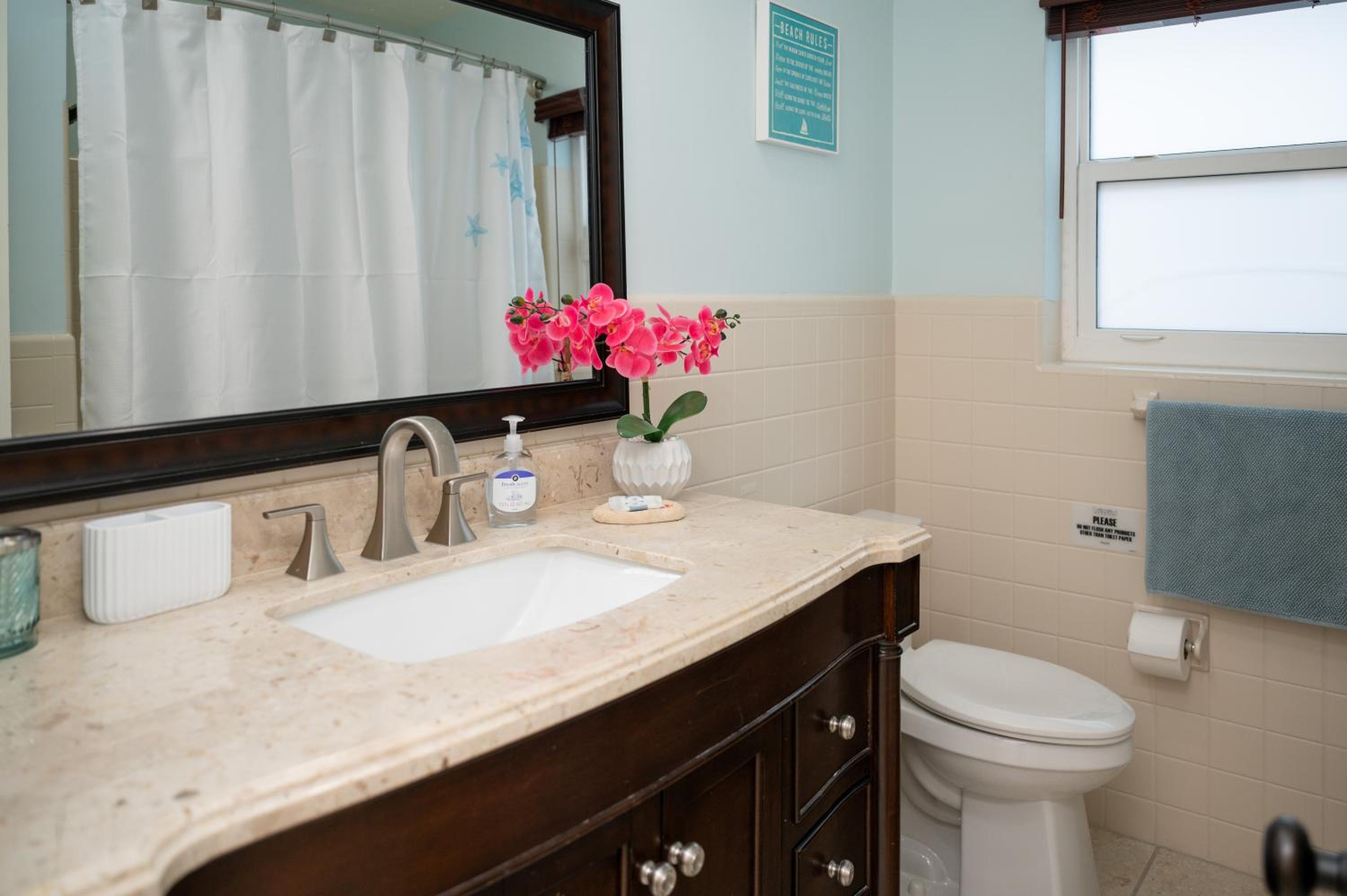 Charming Beach House w/Private Pool Paradise~WALK TO BEACH
