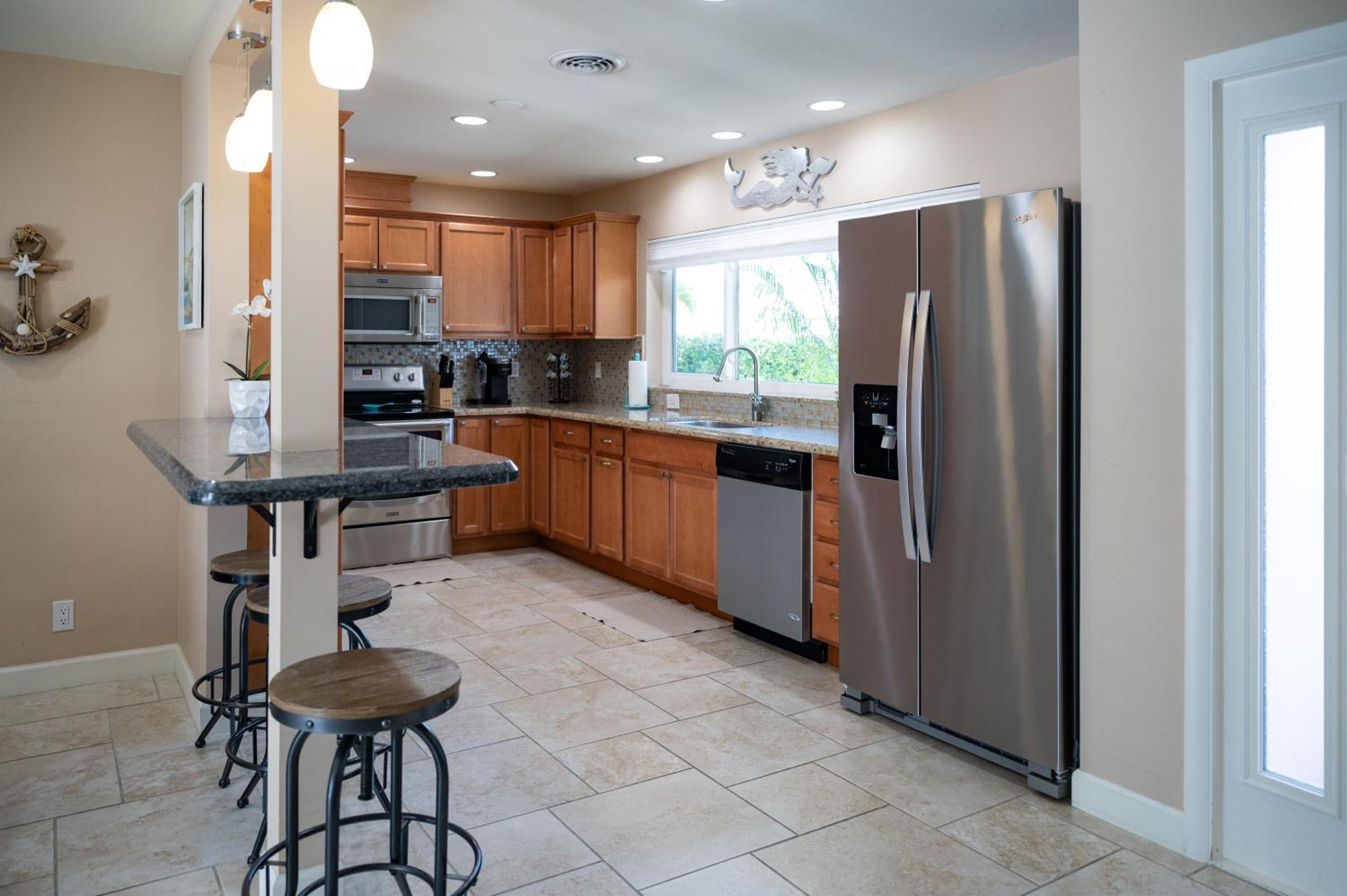Charming Beach House w/Private Pool Paradise~WALK TO BEACH