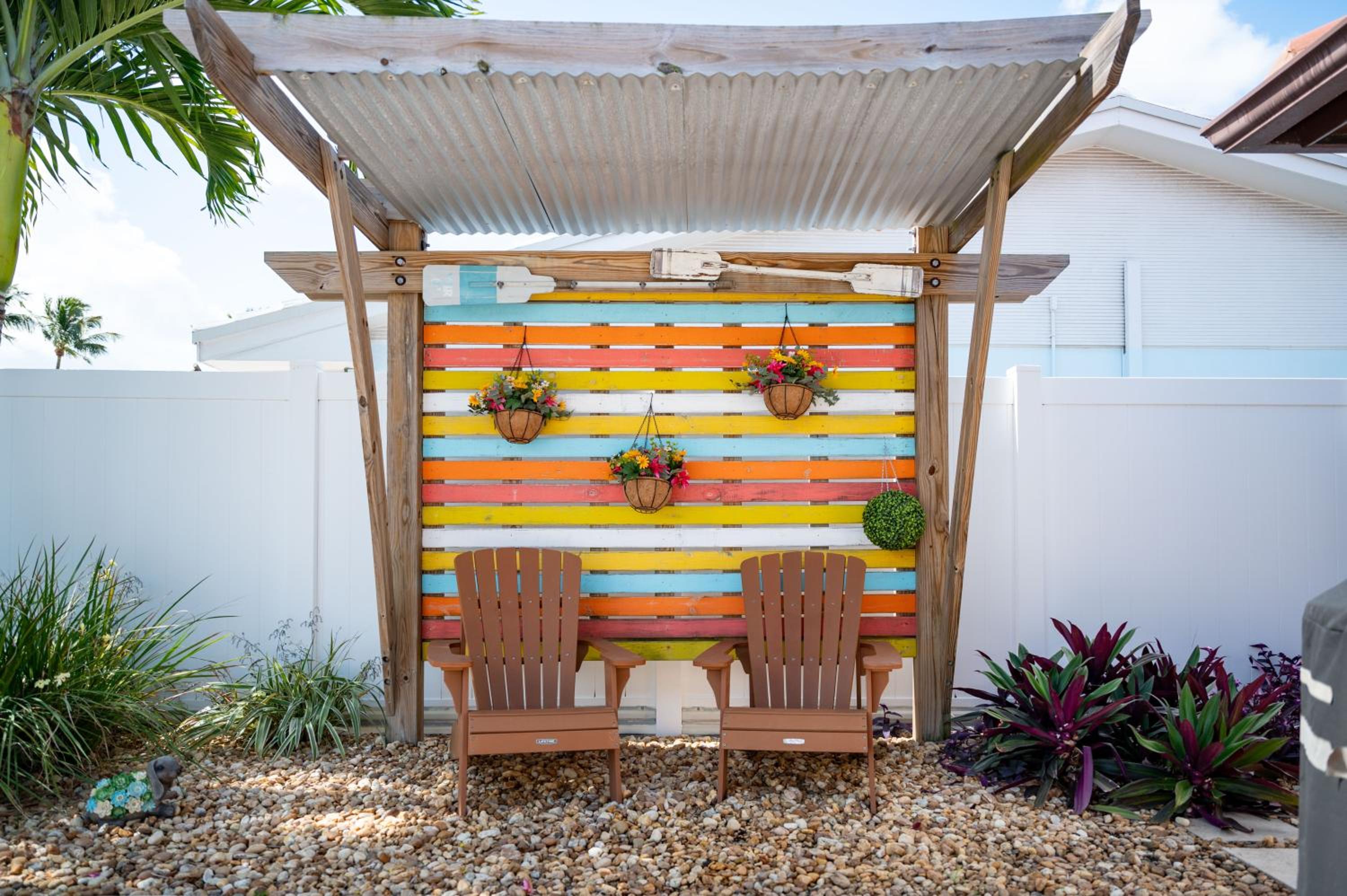 Charming Beach House w/Private Pool Paradise~WALK TO BEACH
