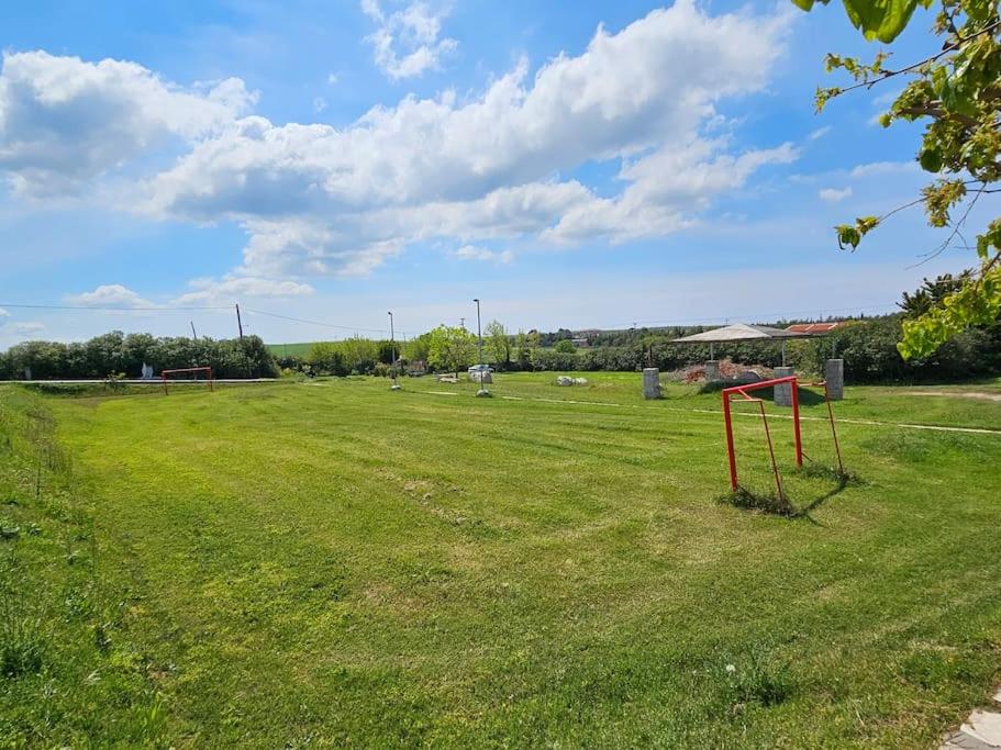 Villa Perfect for Families - Sea, pool and relax view 5