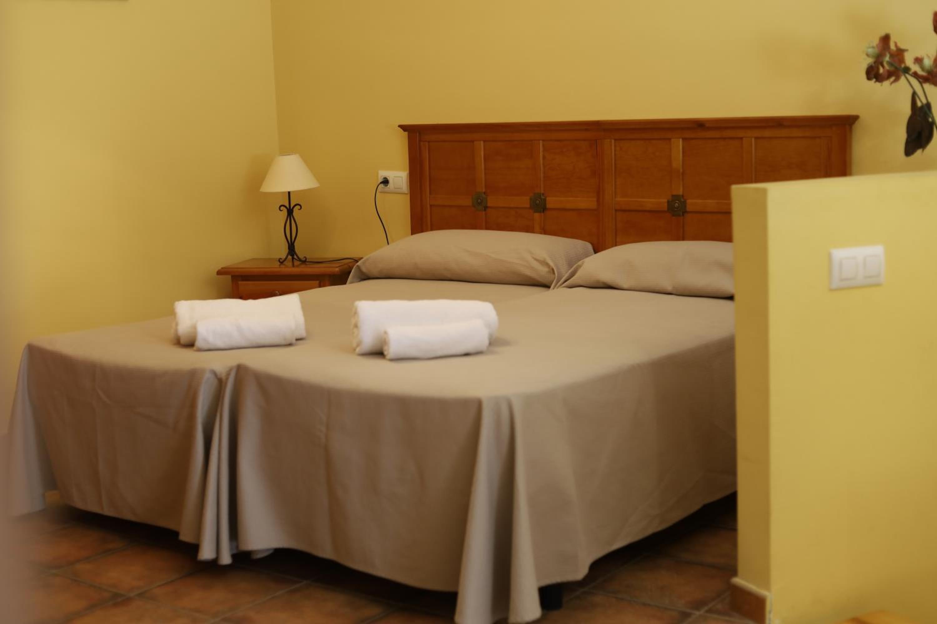 Hospedium DLJ Enjoy Cazorla apartamentos