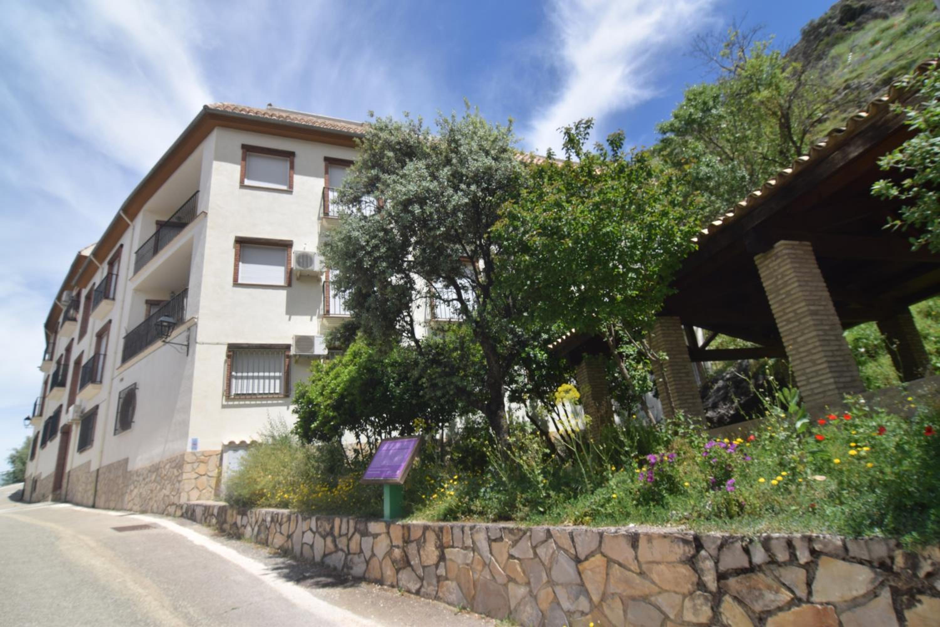 Hospedium DLJ Enjoy Cazorla apartamentos