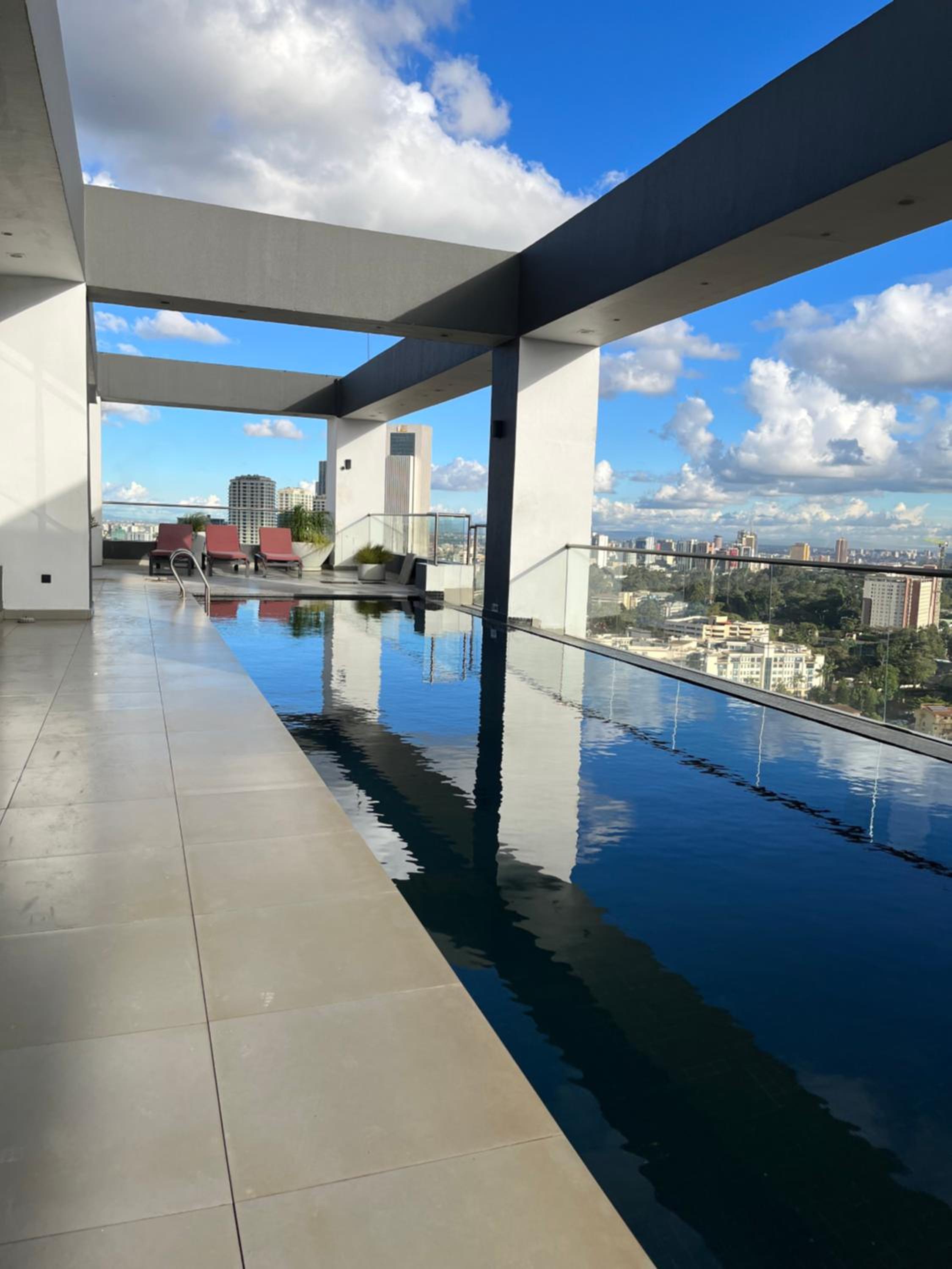 Airy upmarket 2br apartment in Westlands. view 5
