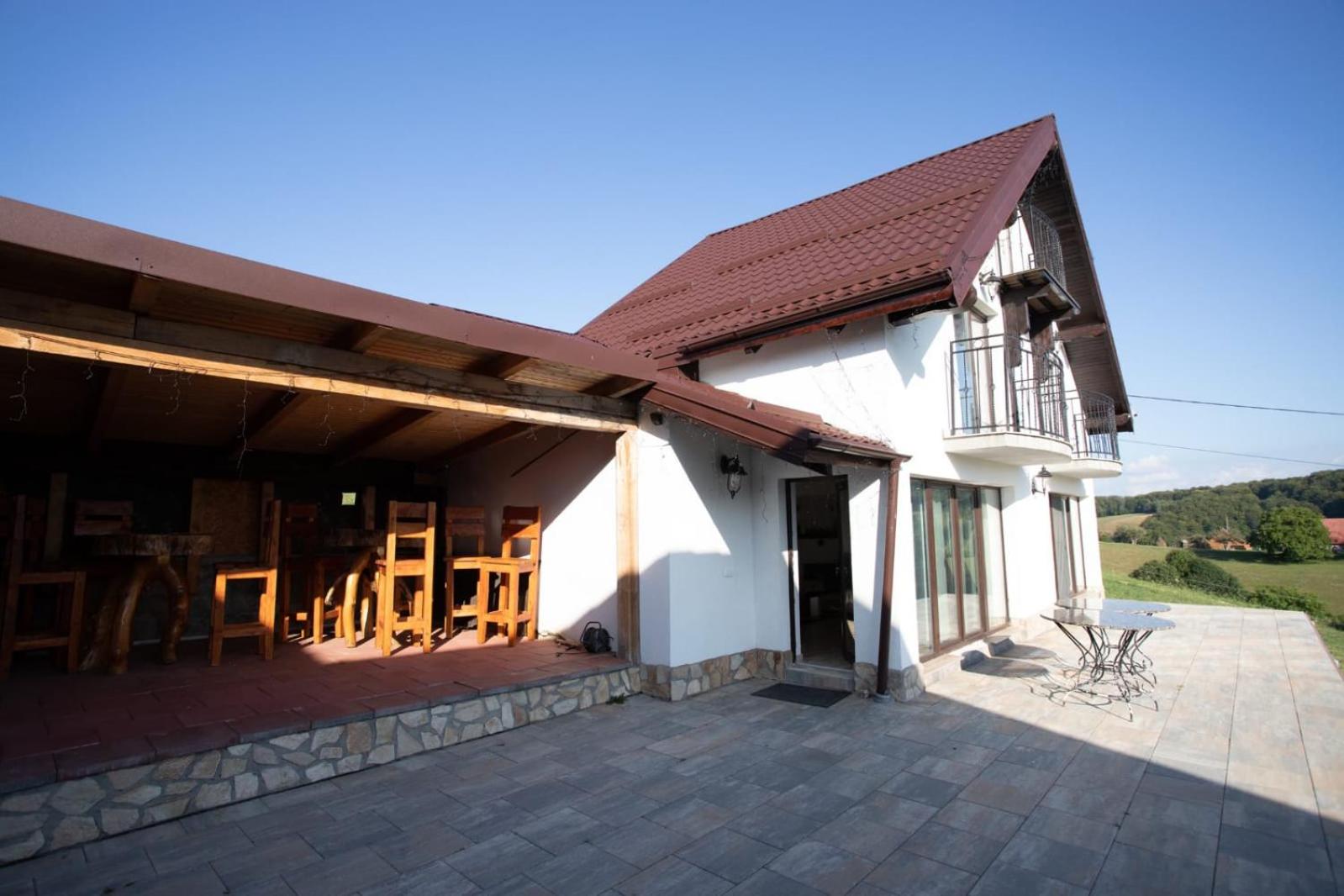 Casa din Livadă, Poiana Mărului, Brasov