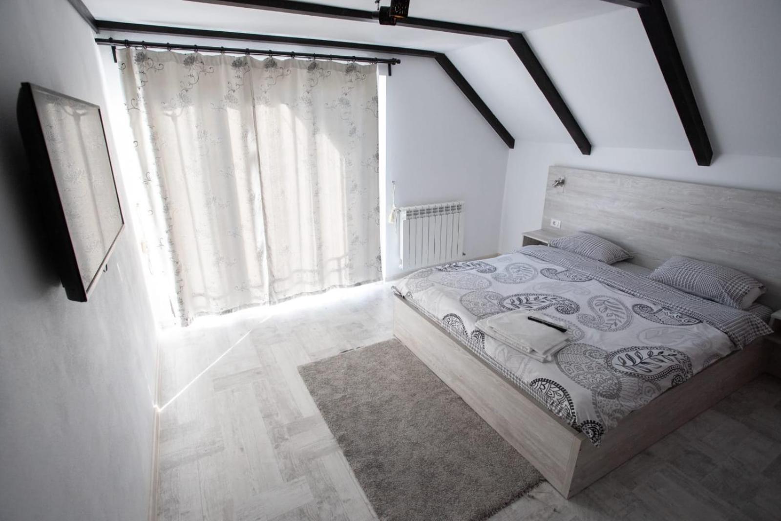 Casa din Livadă, Poiana Mărului, Brasov