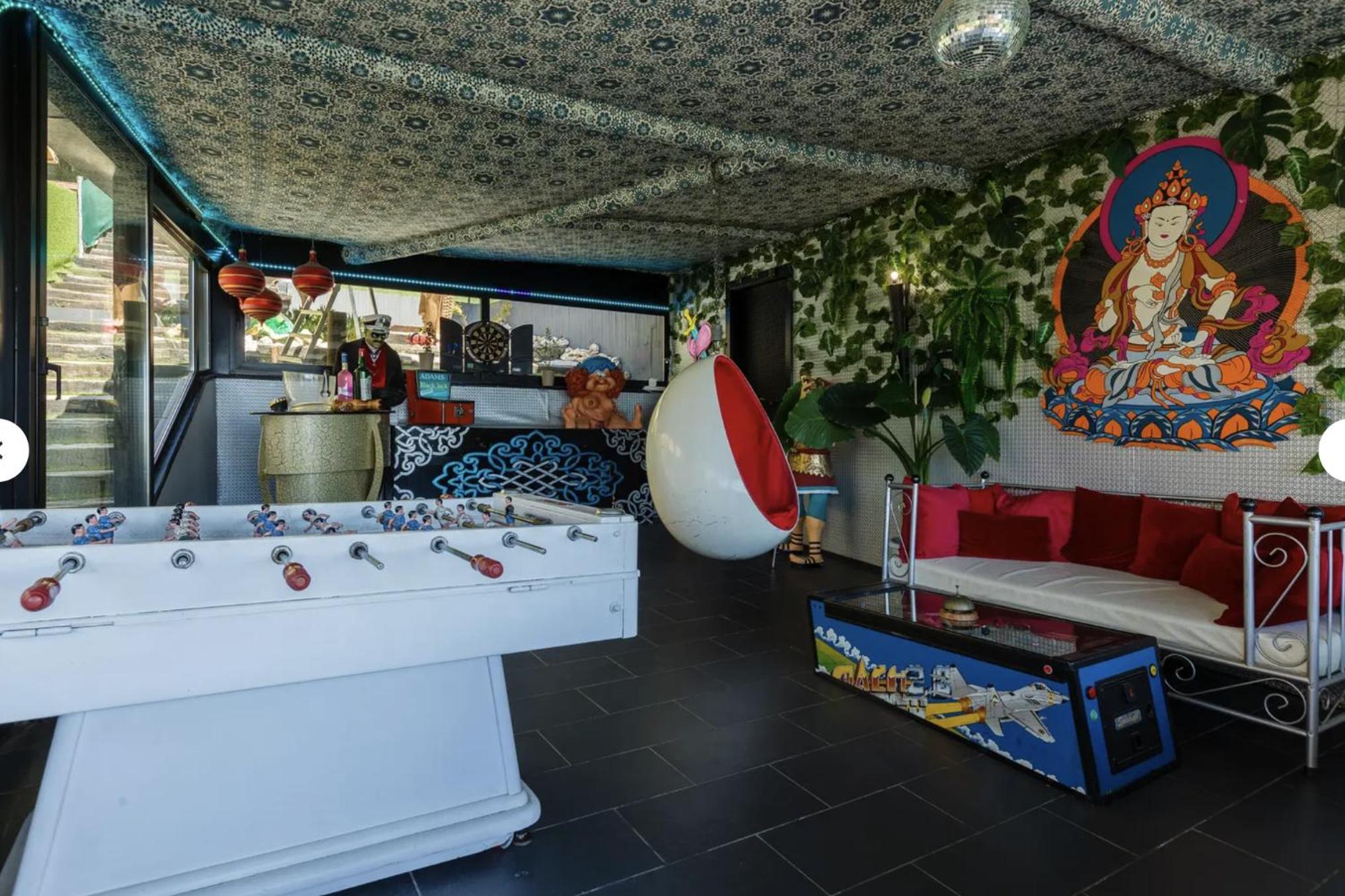 lounge