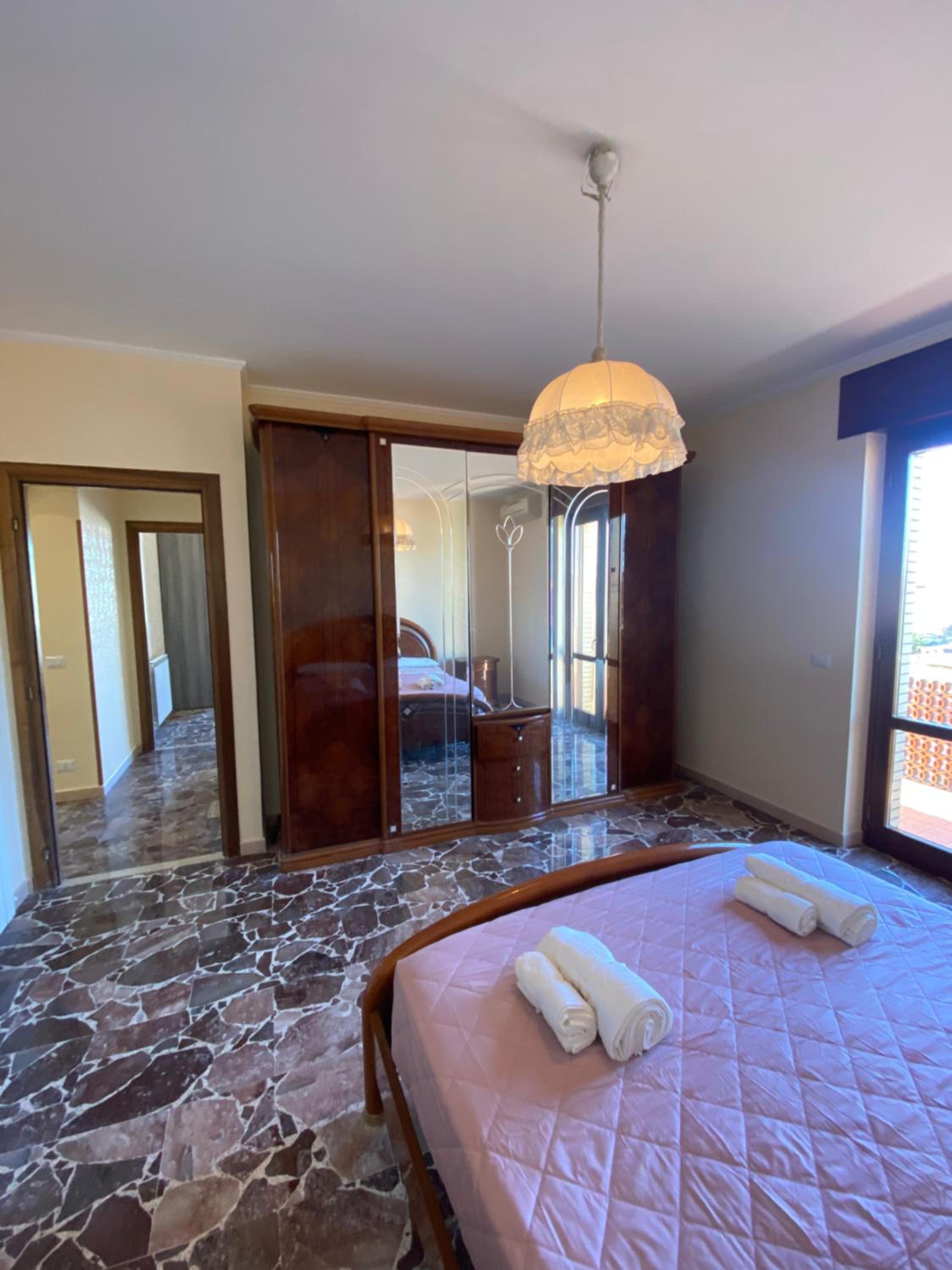 Rao's airport apartment photo 3