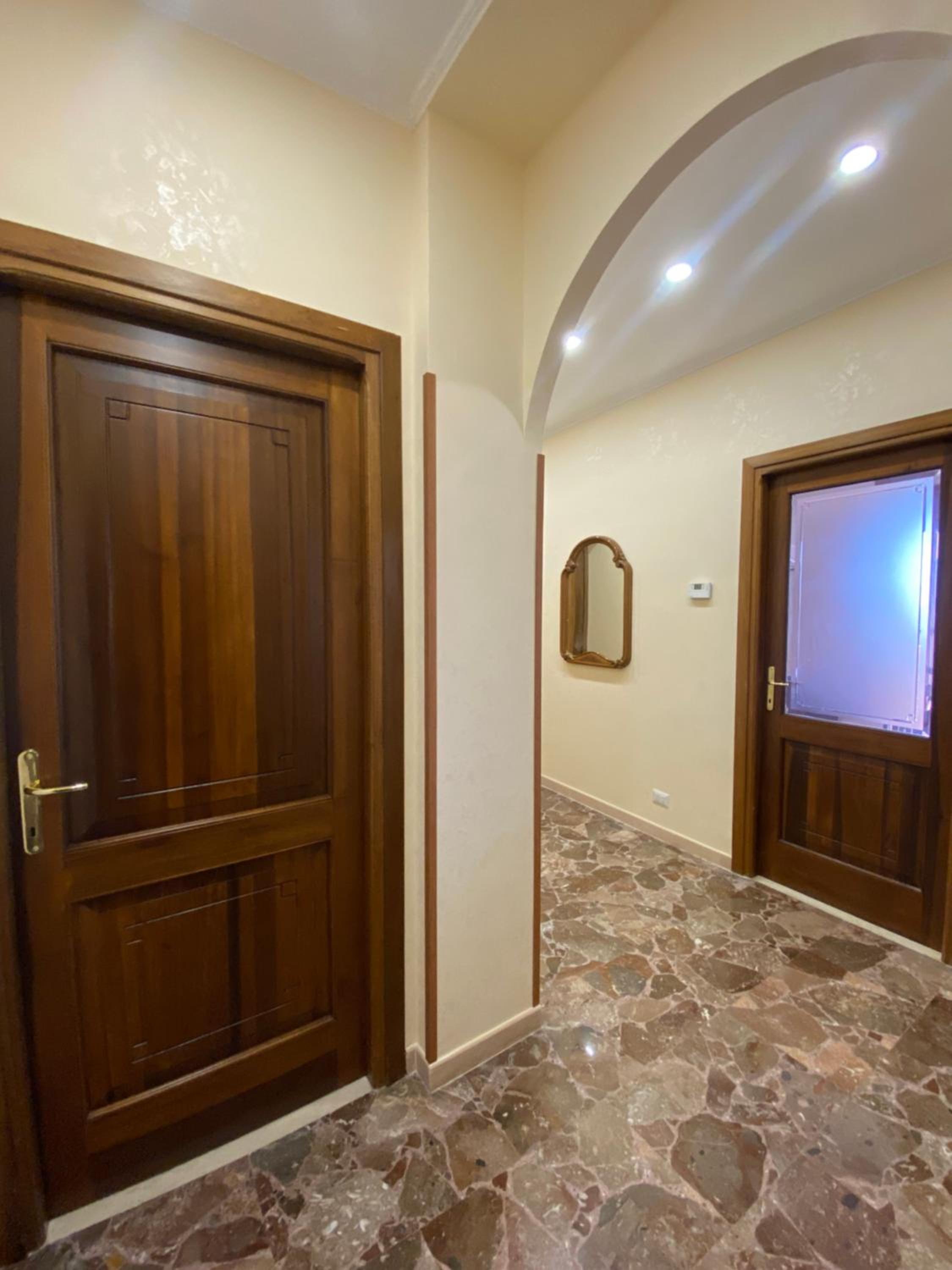 Rao's airport apartment photo 4