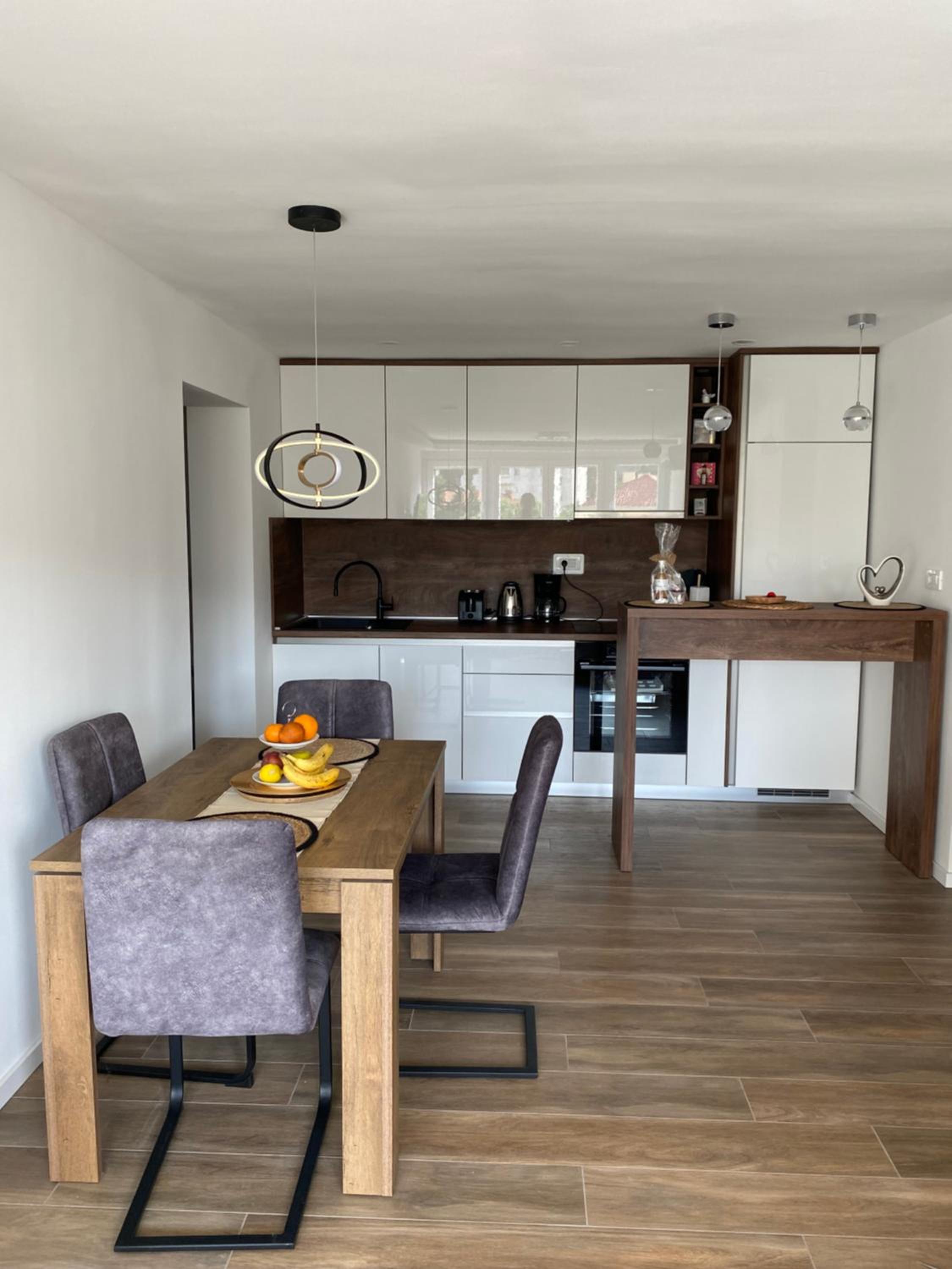 Bruno en Šibenik — kitchen