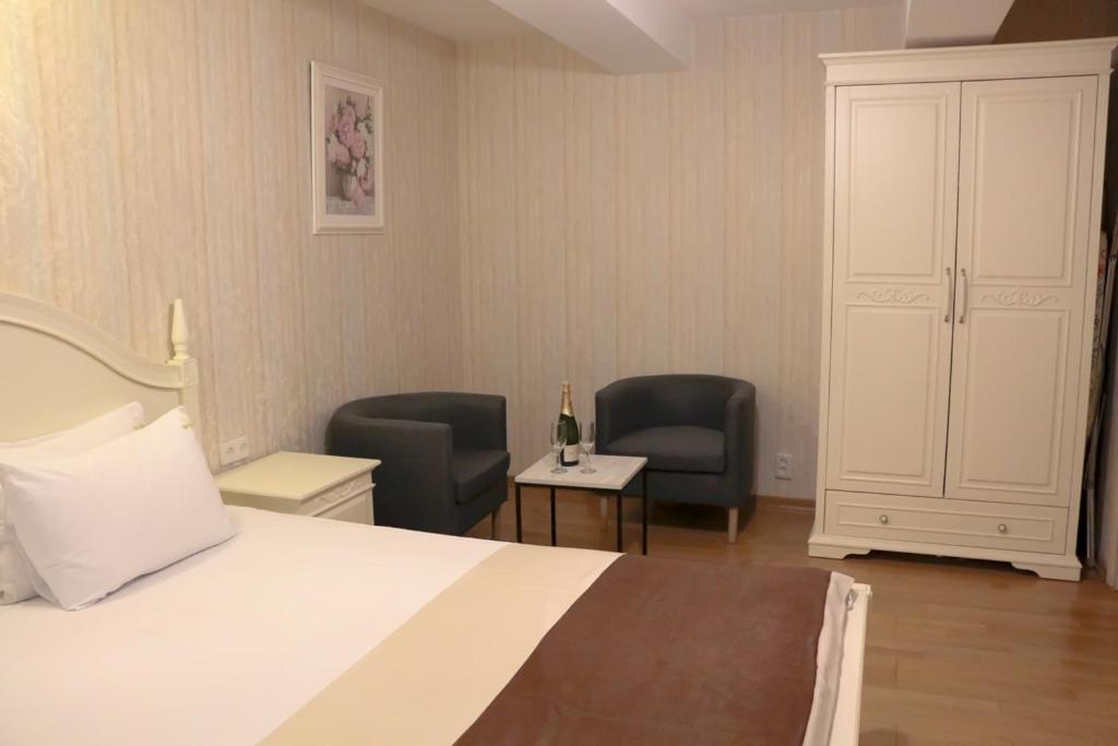 Sofiivs'ka apartments
