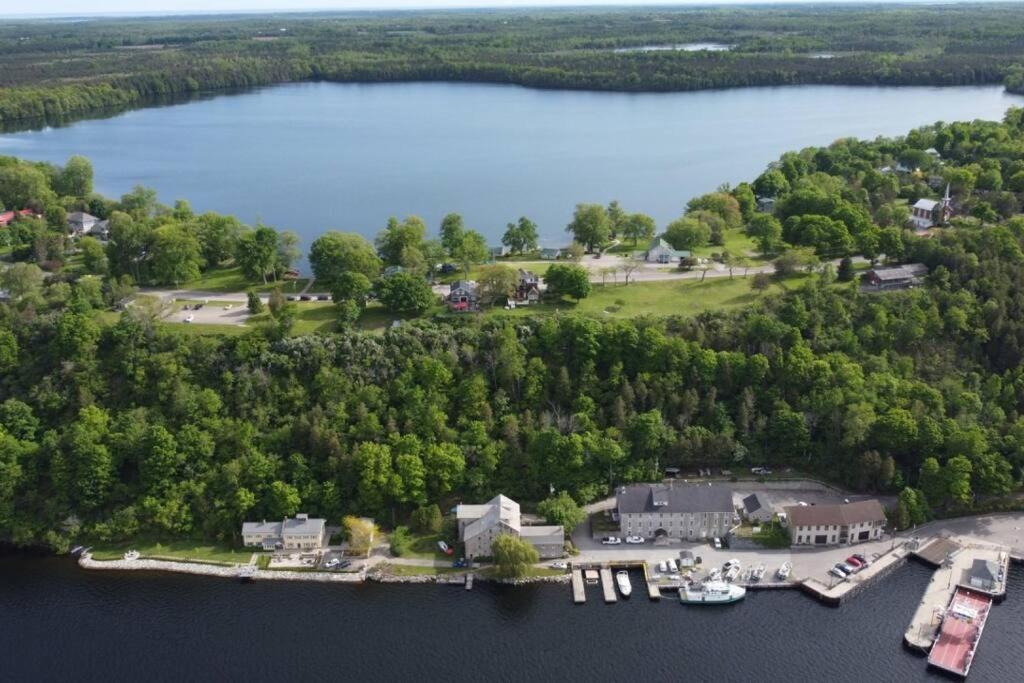 The Views - Lake on the Mountain Resort