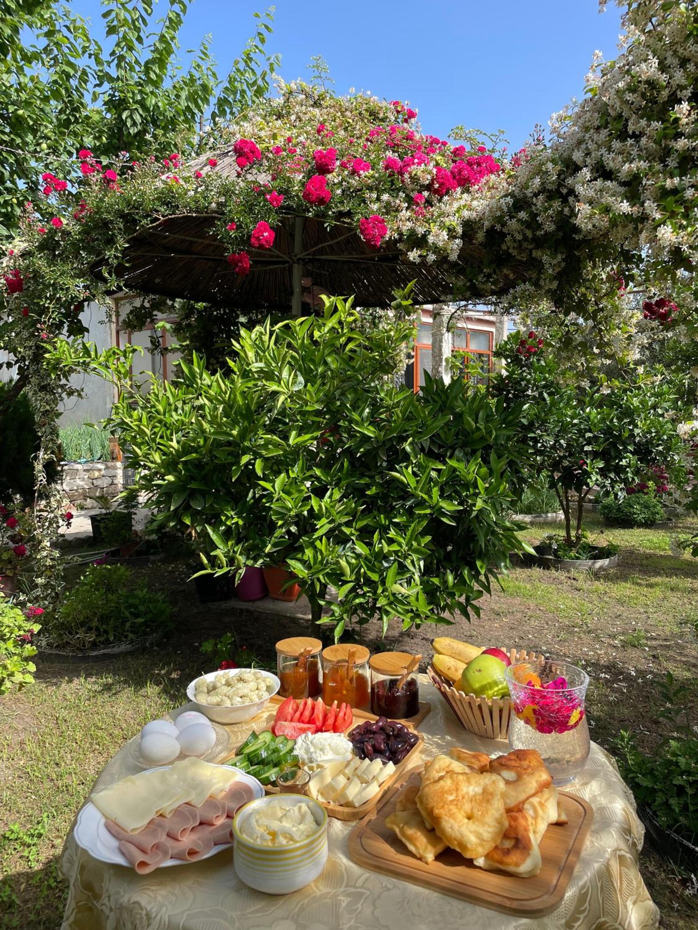 Guest House Miracle Garden