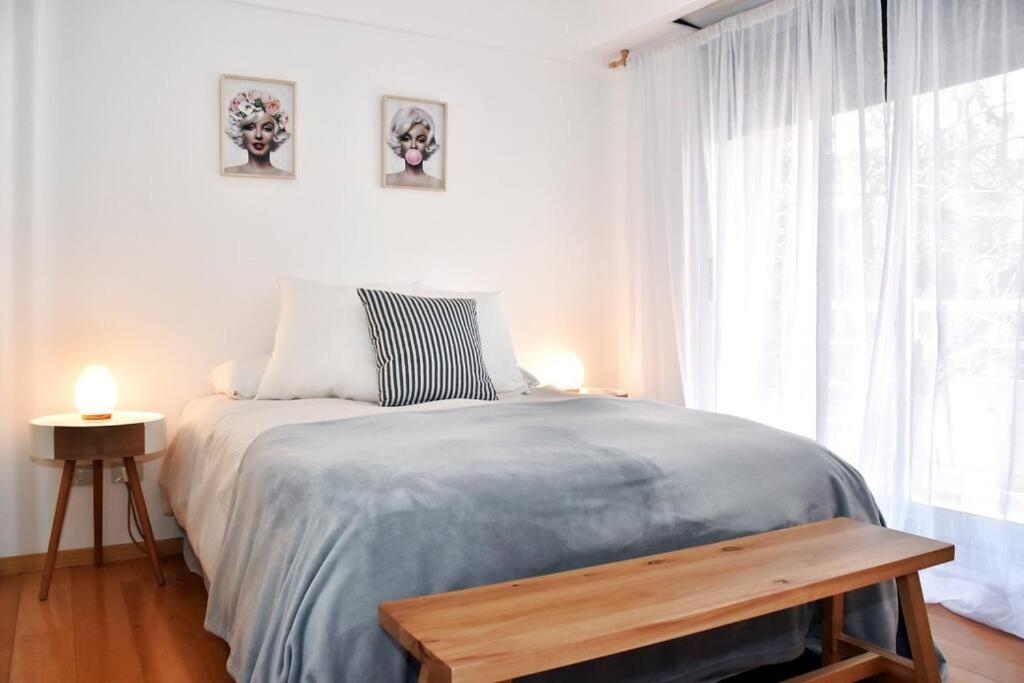 Cozy apartment in trendy neighborhood
