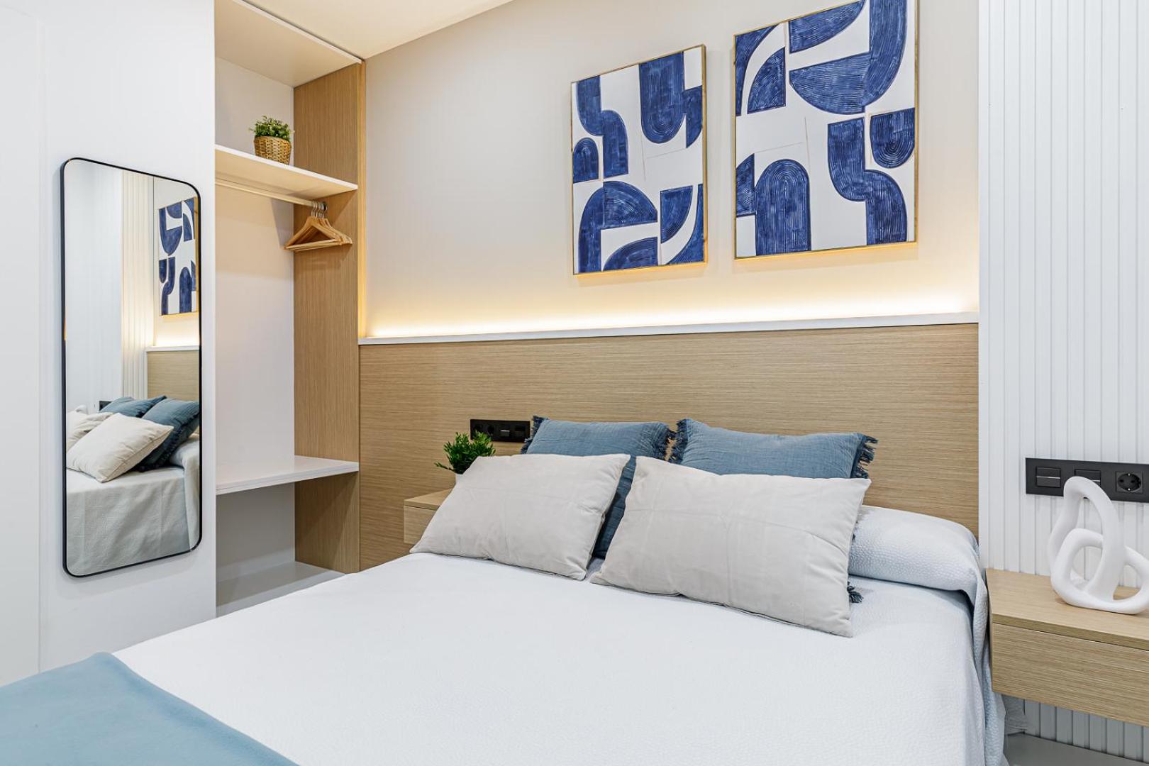 Stay Belonio L'Prados