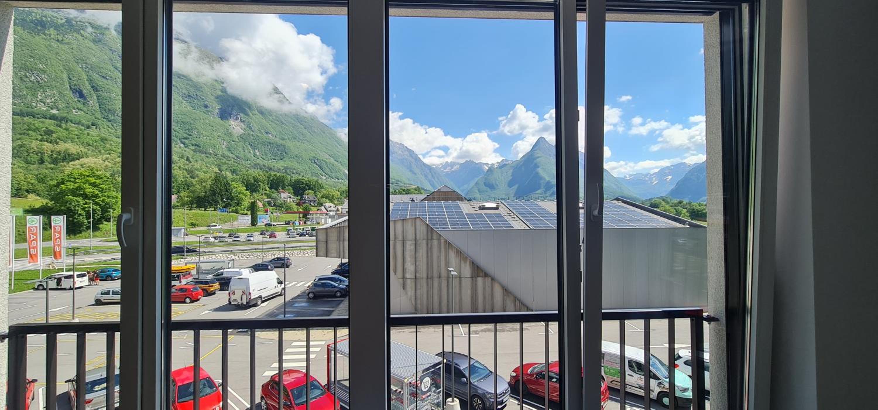 Charming Bovec Apartment view 5