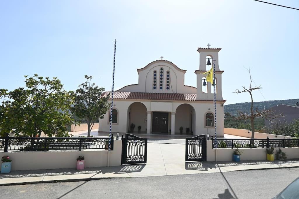 Anezina Cretan hospitality