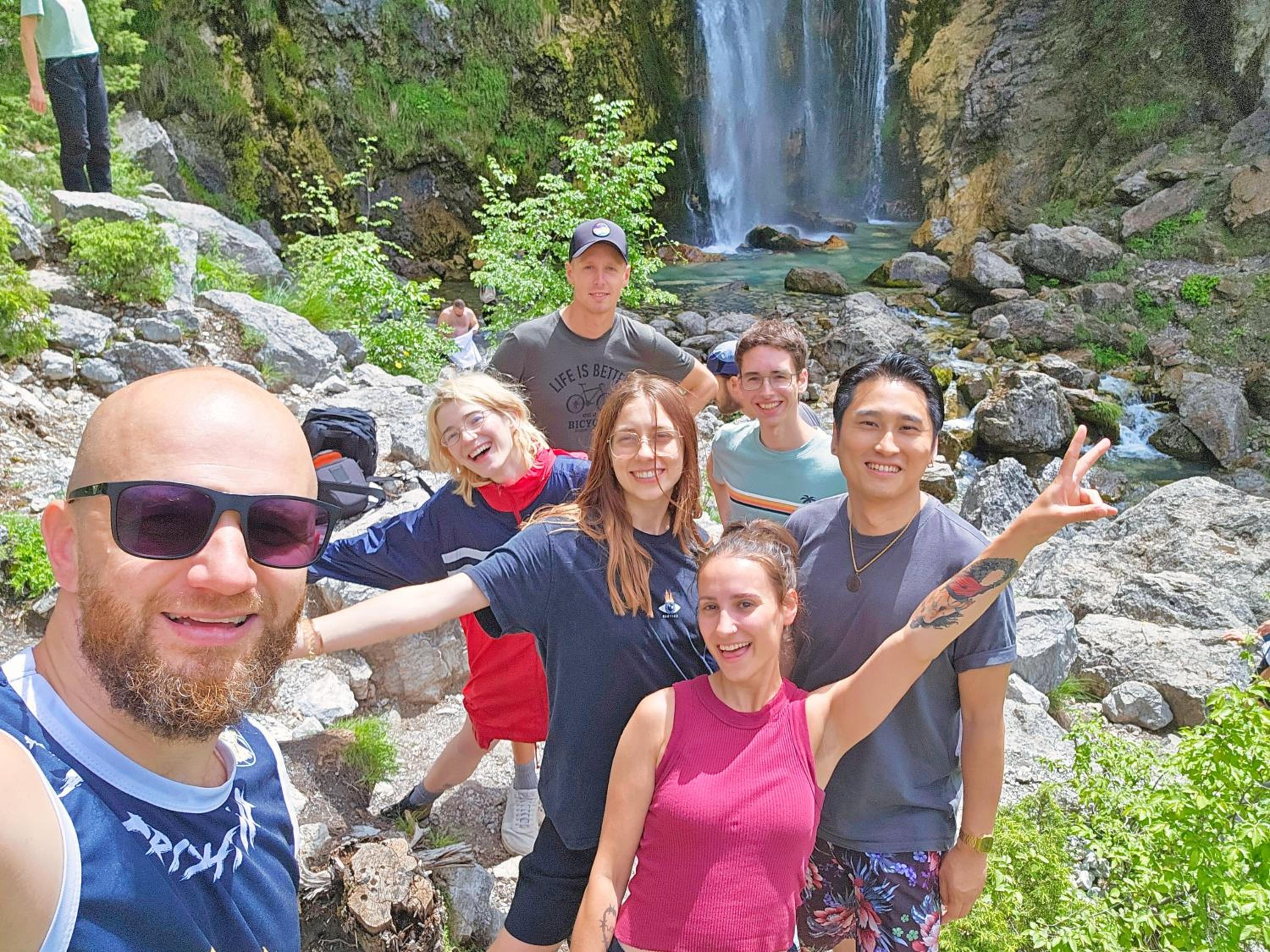 Shkodra Hostel & Day Tours