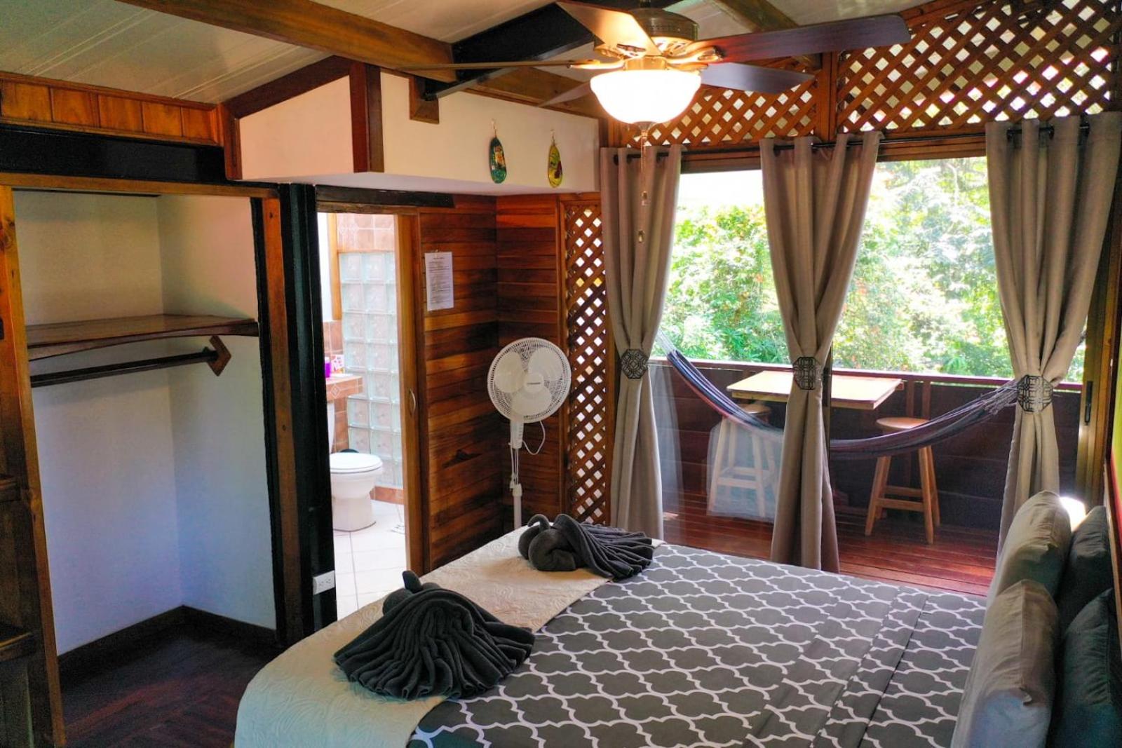 La Casa del Mango Pool Ocean Mountain Views