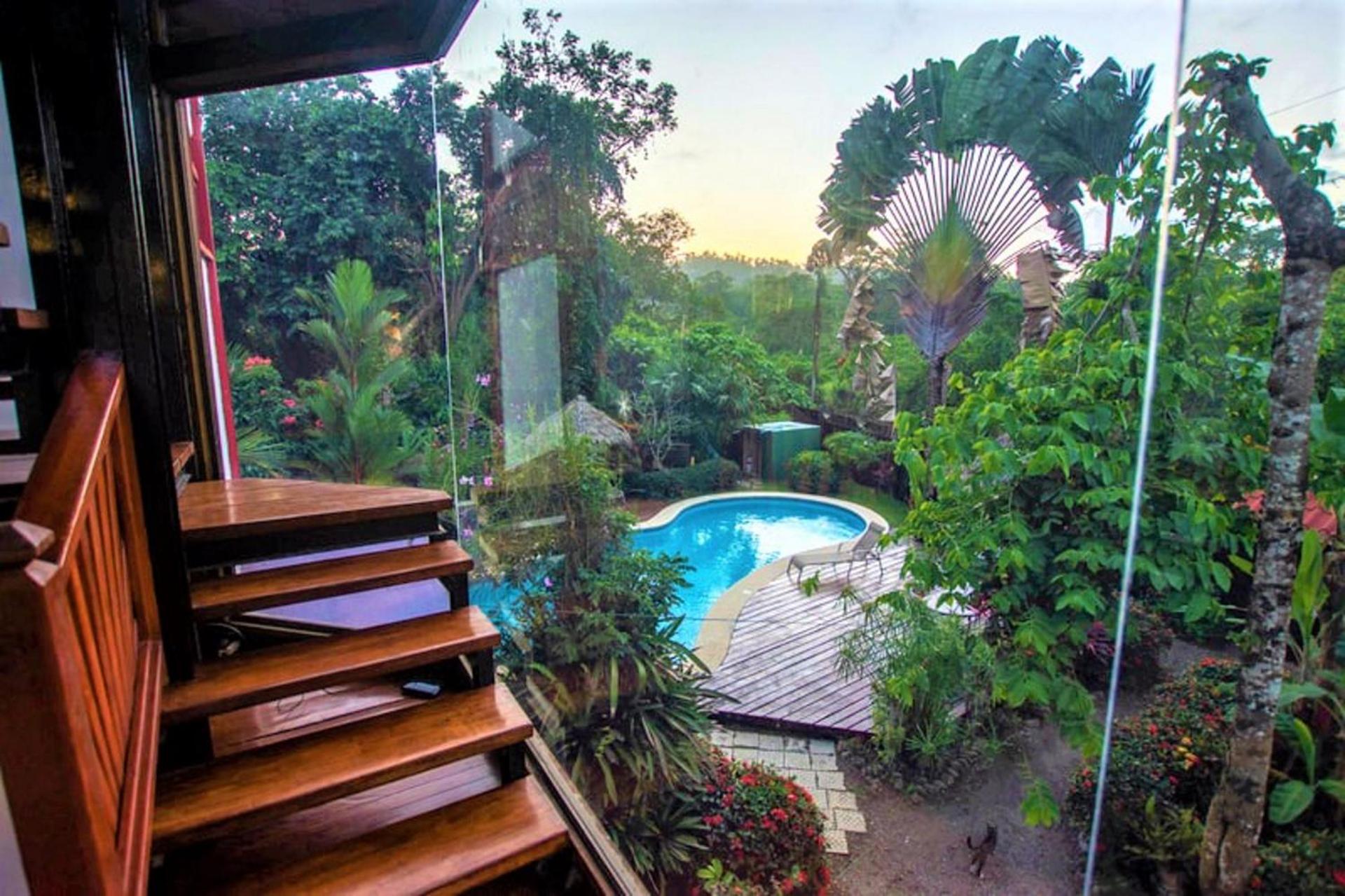 La Casa del Mango Pool Ocean Mountain Views
