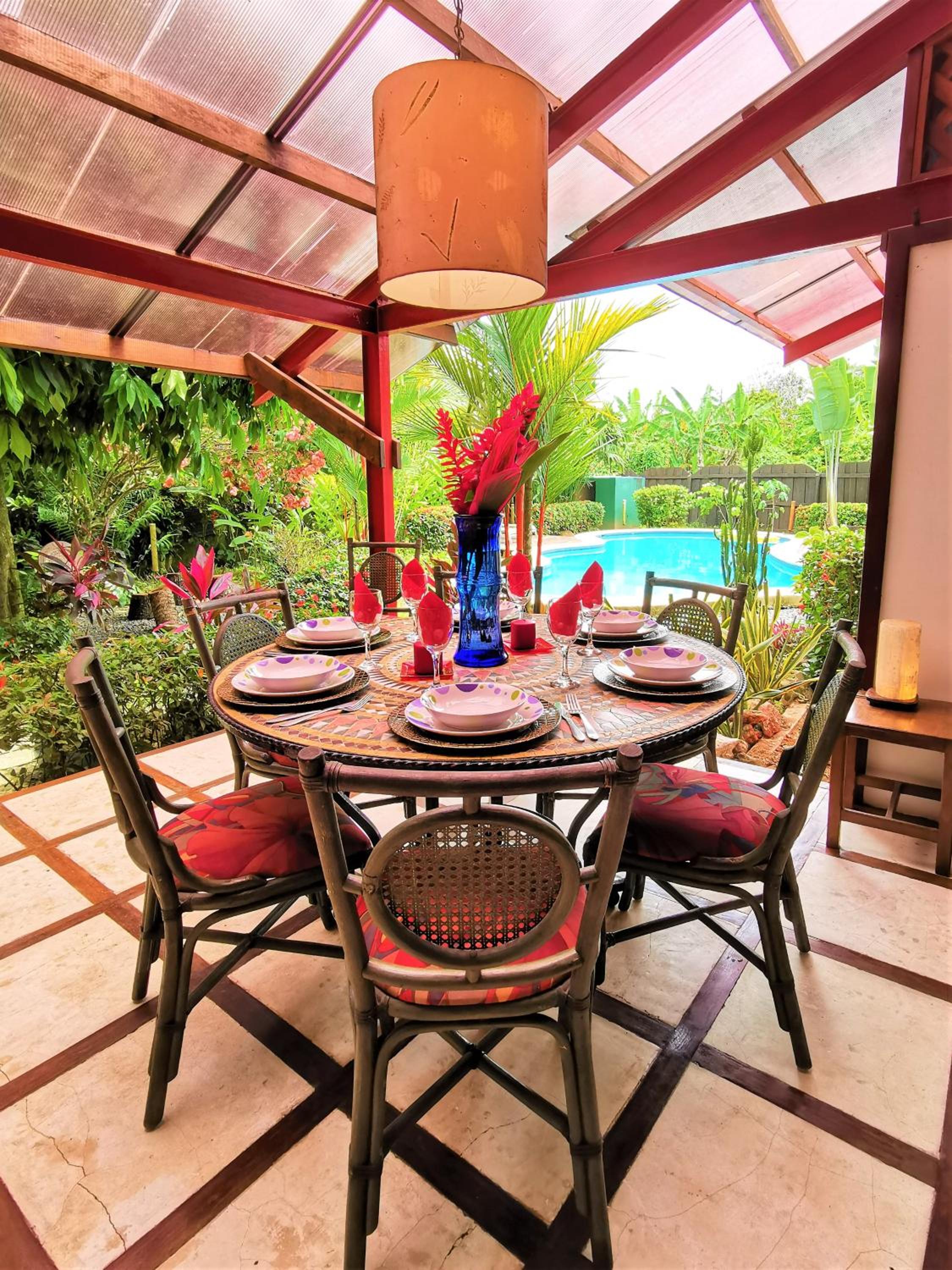 La Casa del Mango Pool Ocean Mountain Views