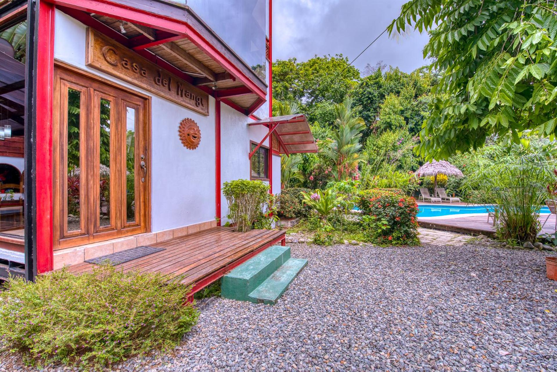 La Casa del Mango Pool Ocean Mountain Views