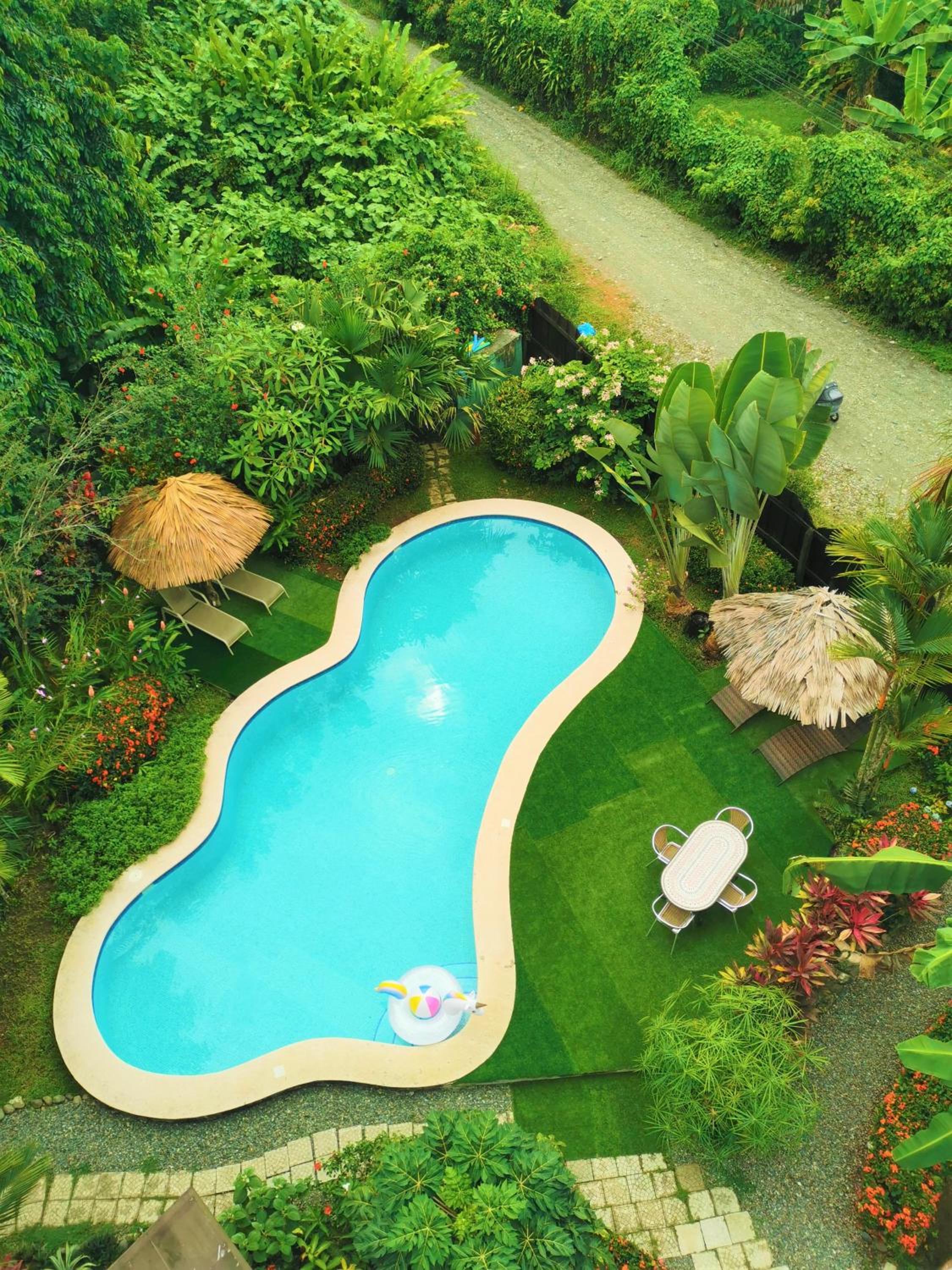 La Casa del Mango Pool Ocean Mountain Views