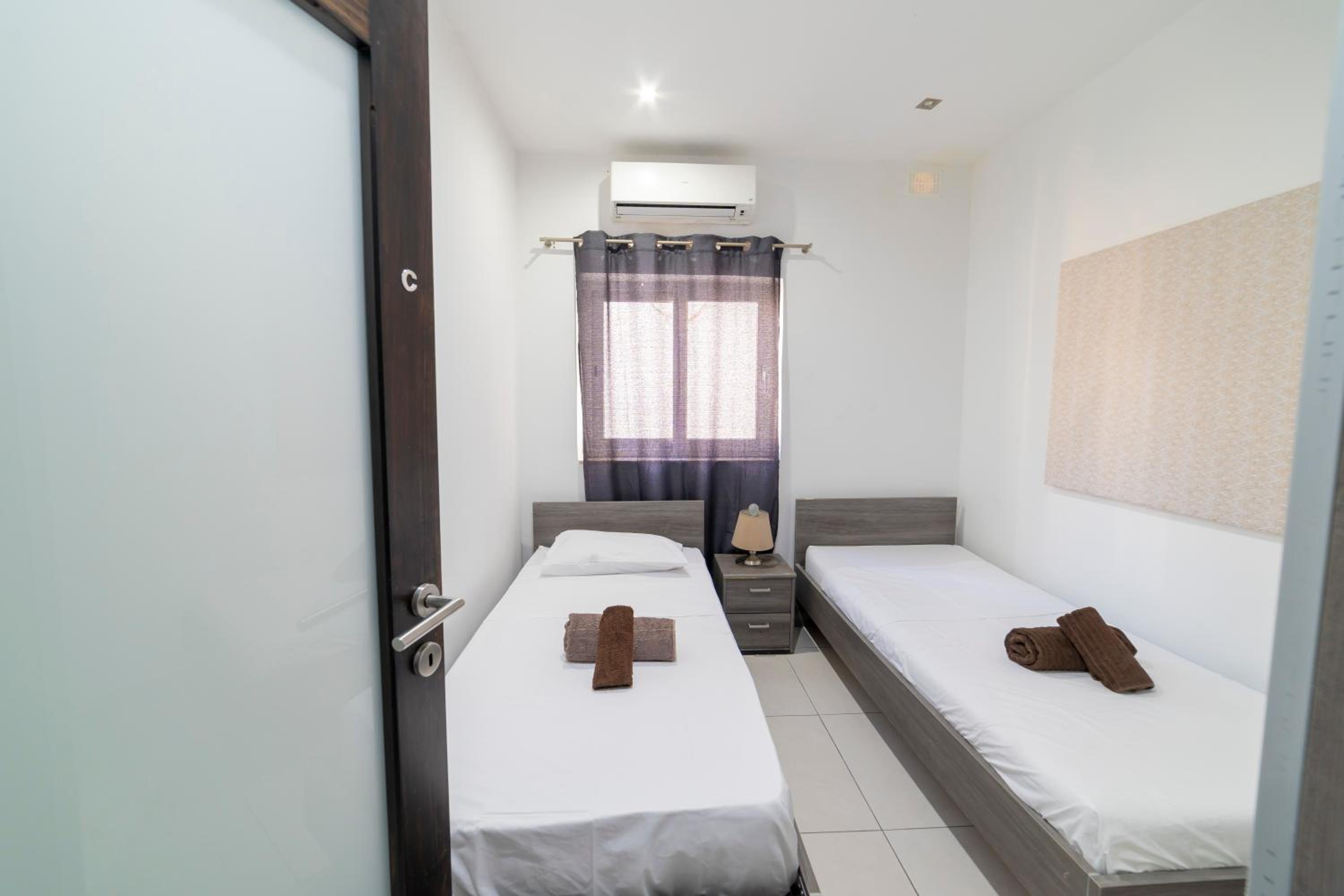 Tonis City Apartments photo 4