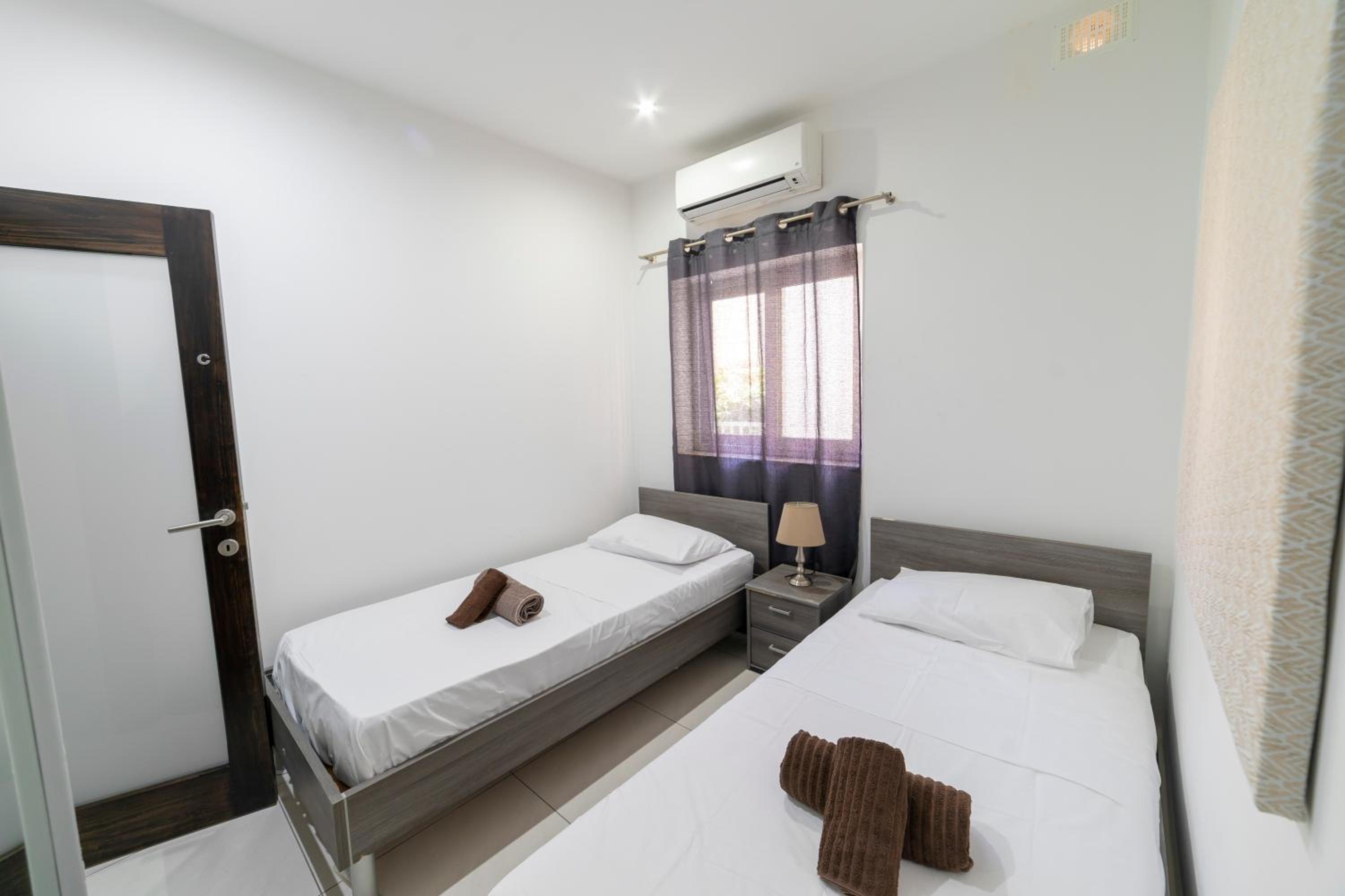 Tonis City Apartments photo 5