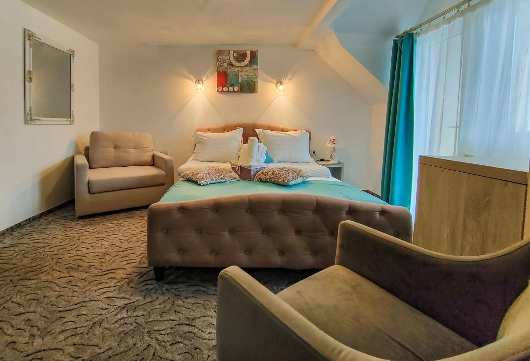 Anelisse Inn view 3