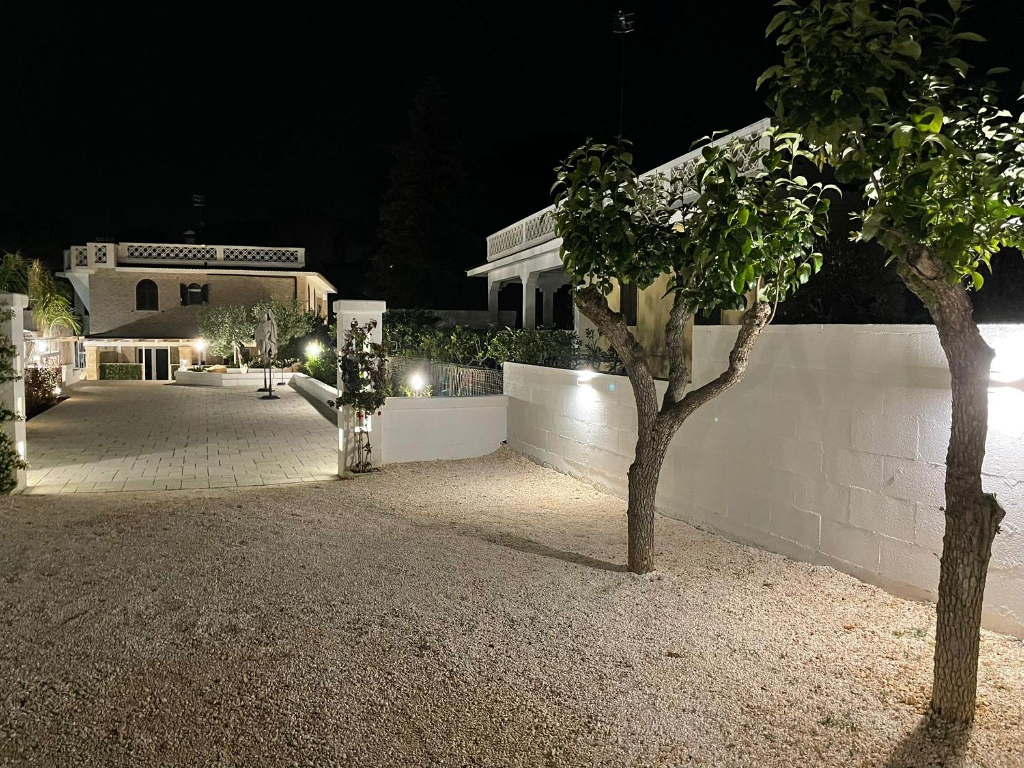 Allivigne Rooms & Pool view 3