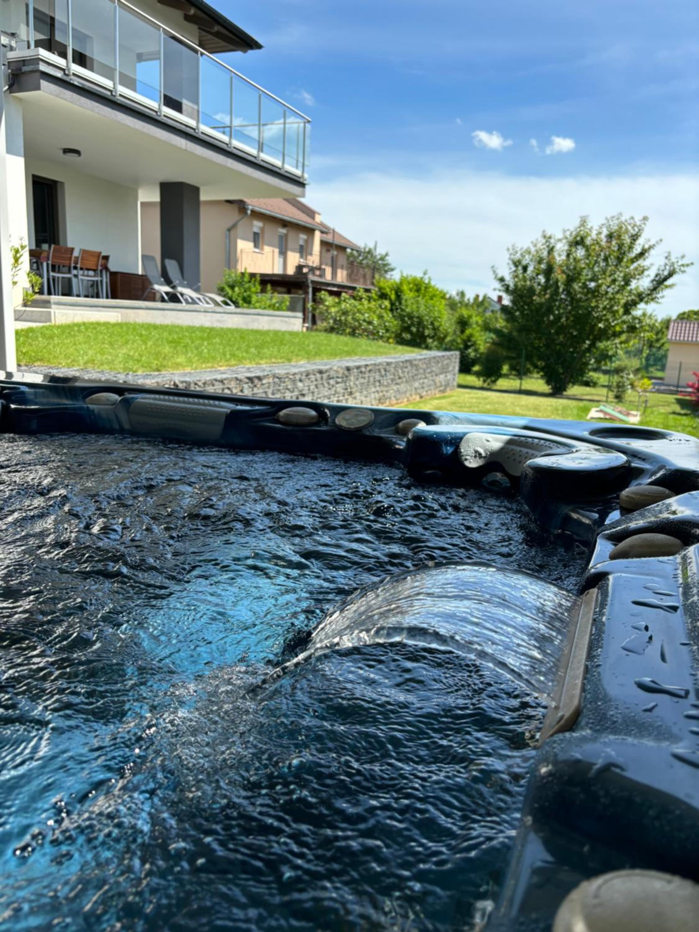 Villa Almond view 4